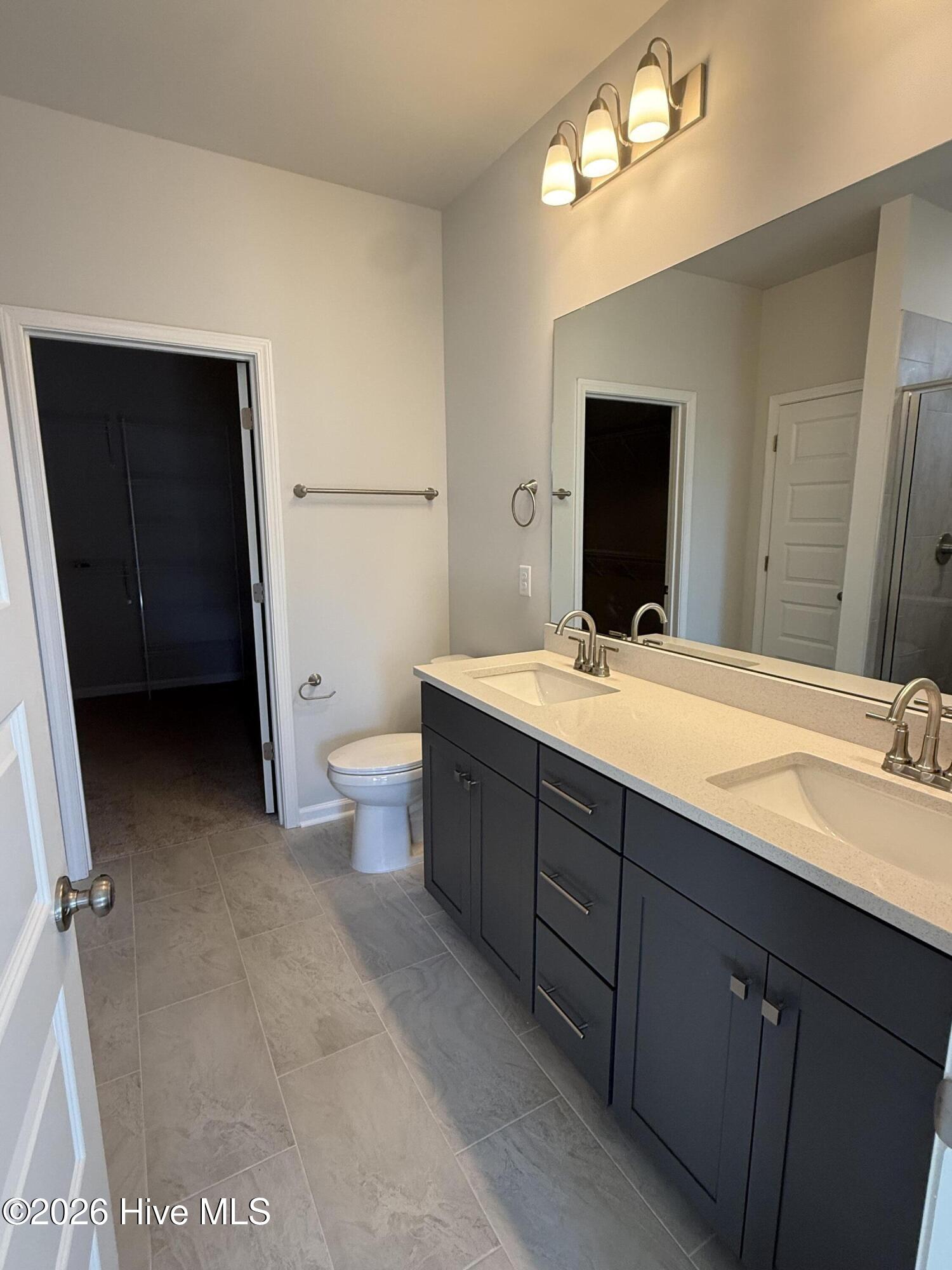 100569638 | Photo 10