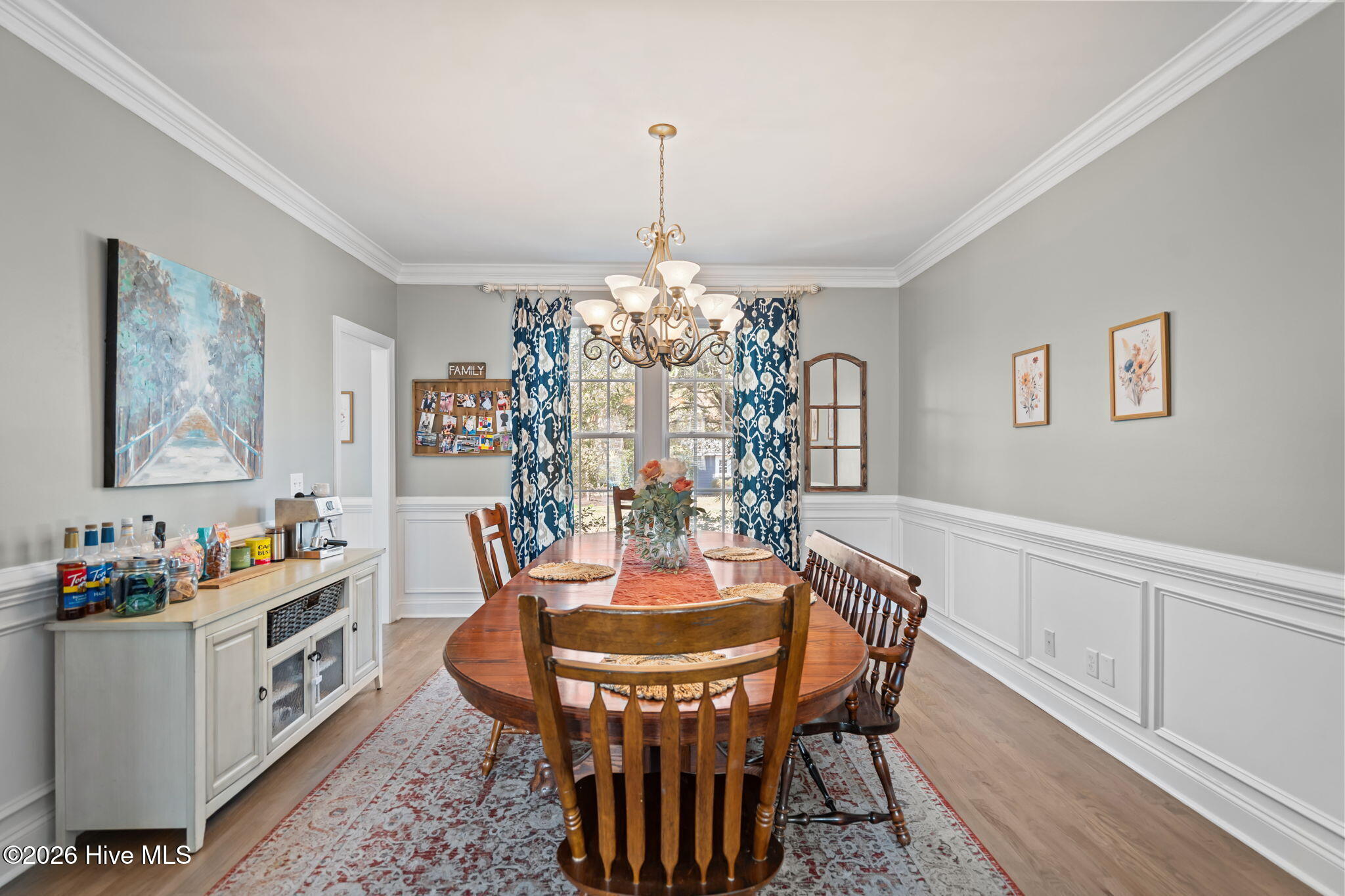 100558243 | Photo 23