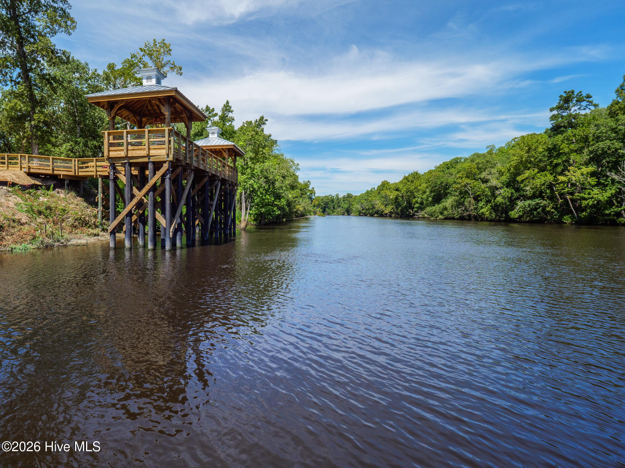 100567855 | Photo 90