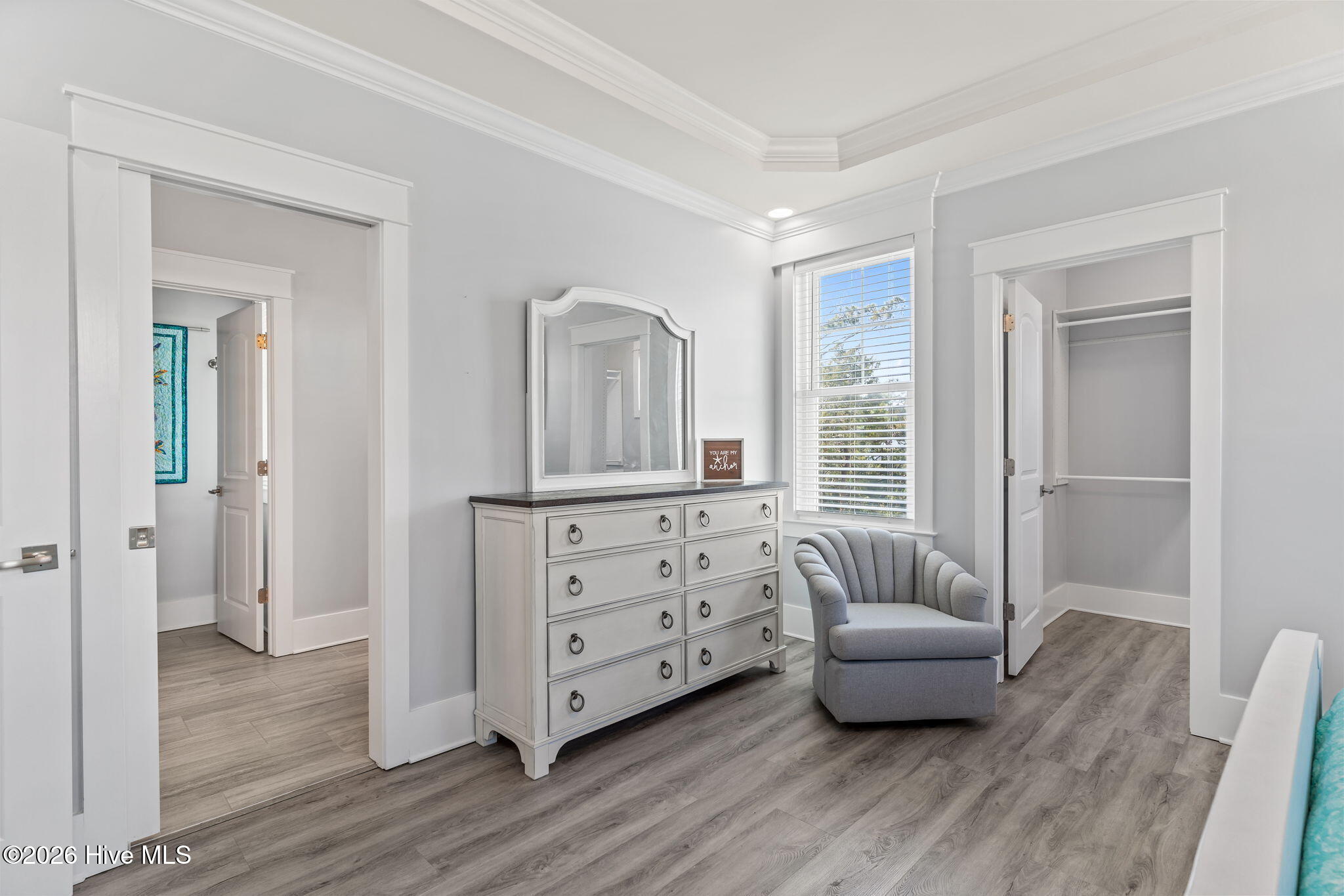 100562784 | Photo 19