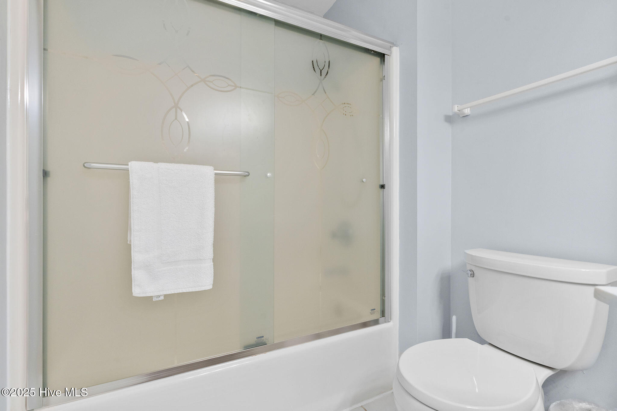 100556700 | Photo 48