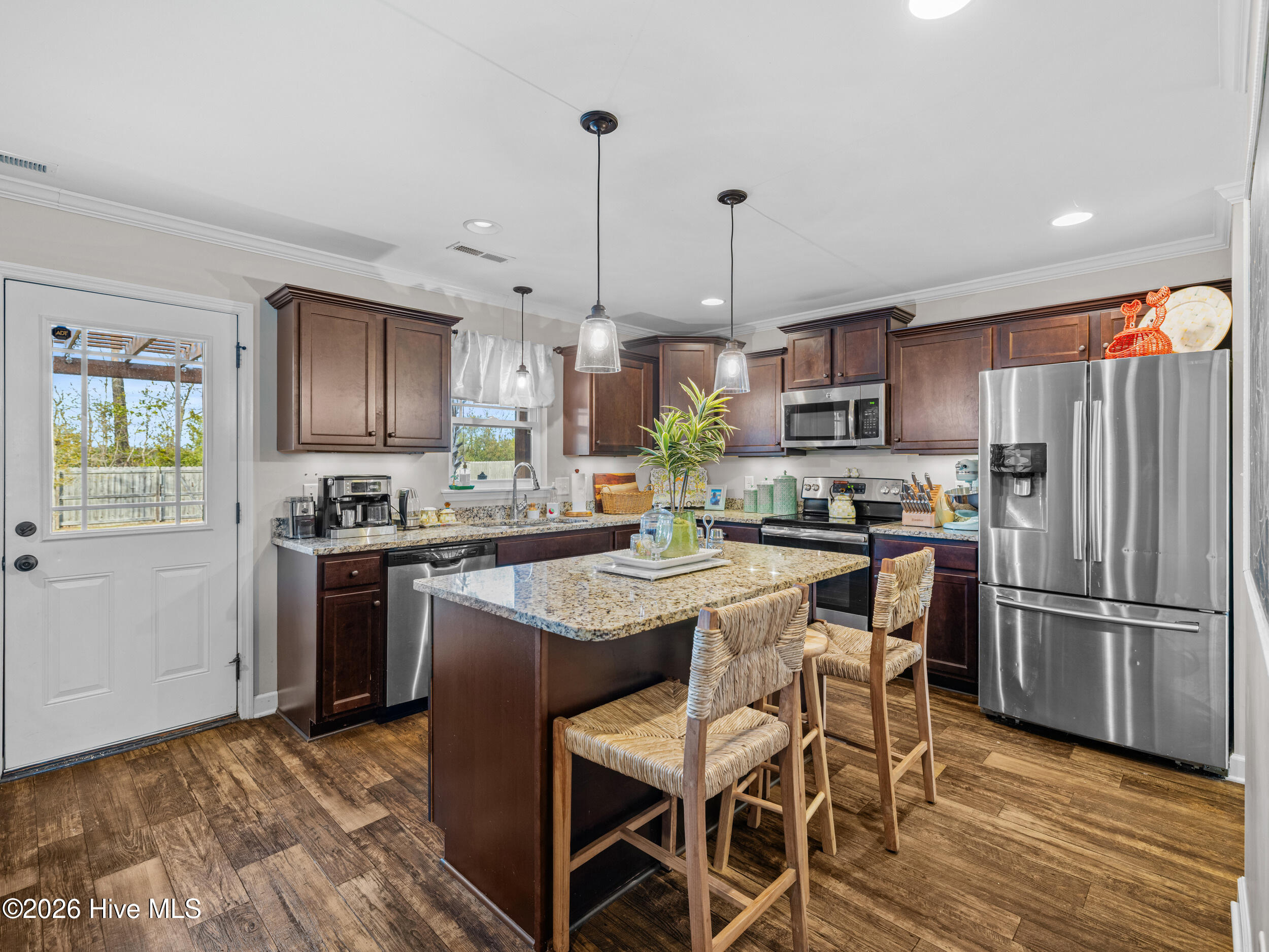 100559159 | Photo 20