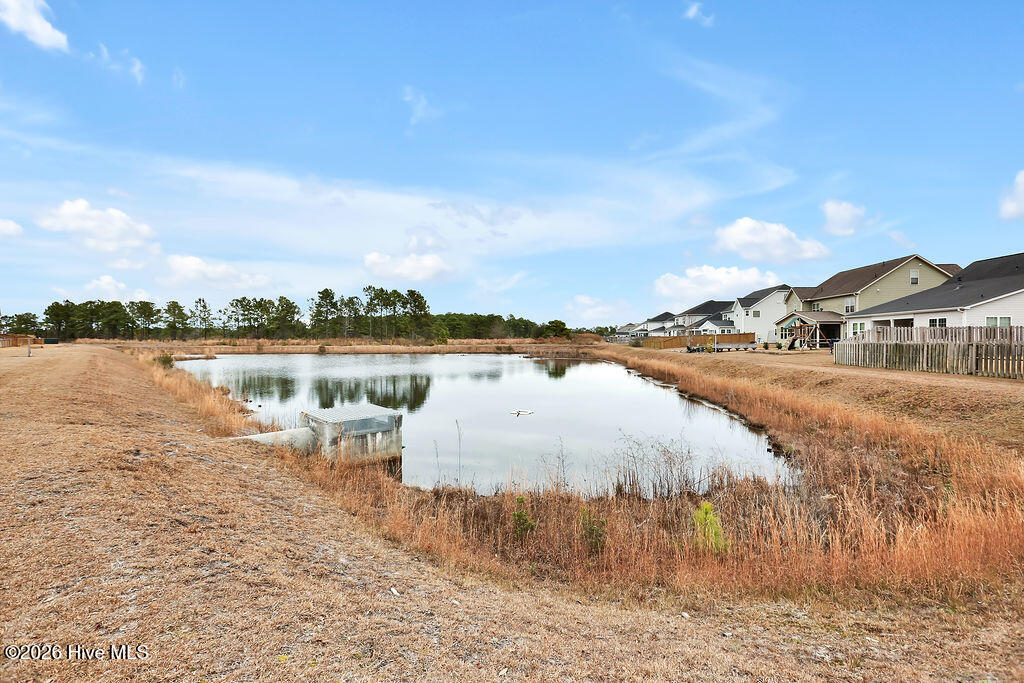 100549717 | Photo 34