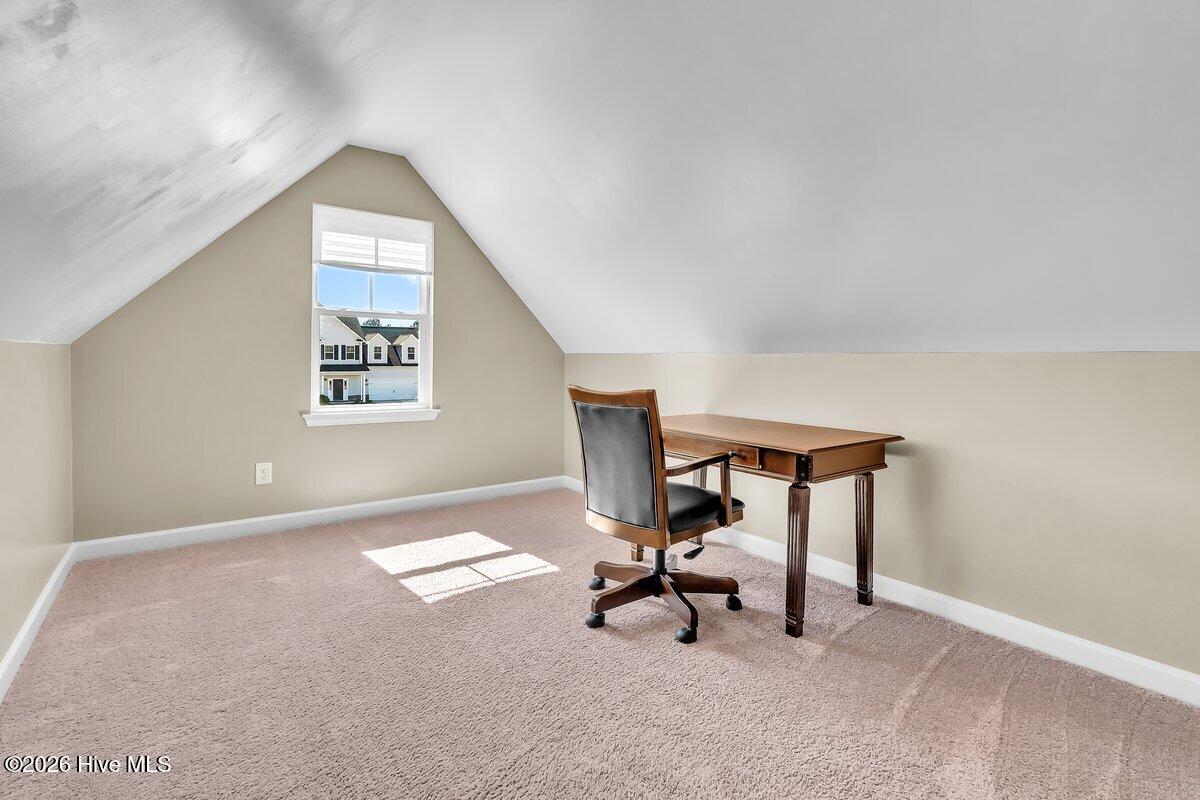 100558993 | Photo 41