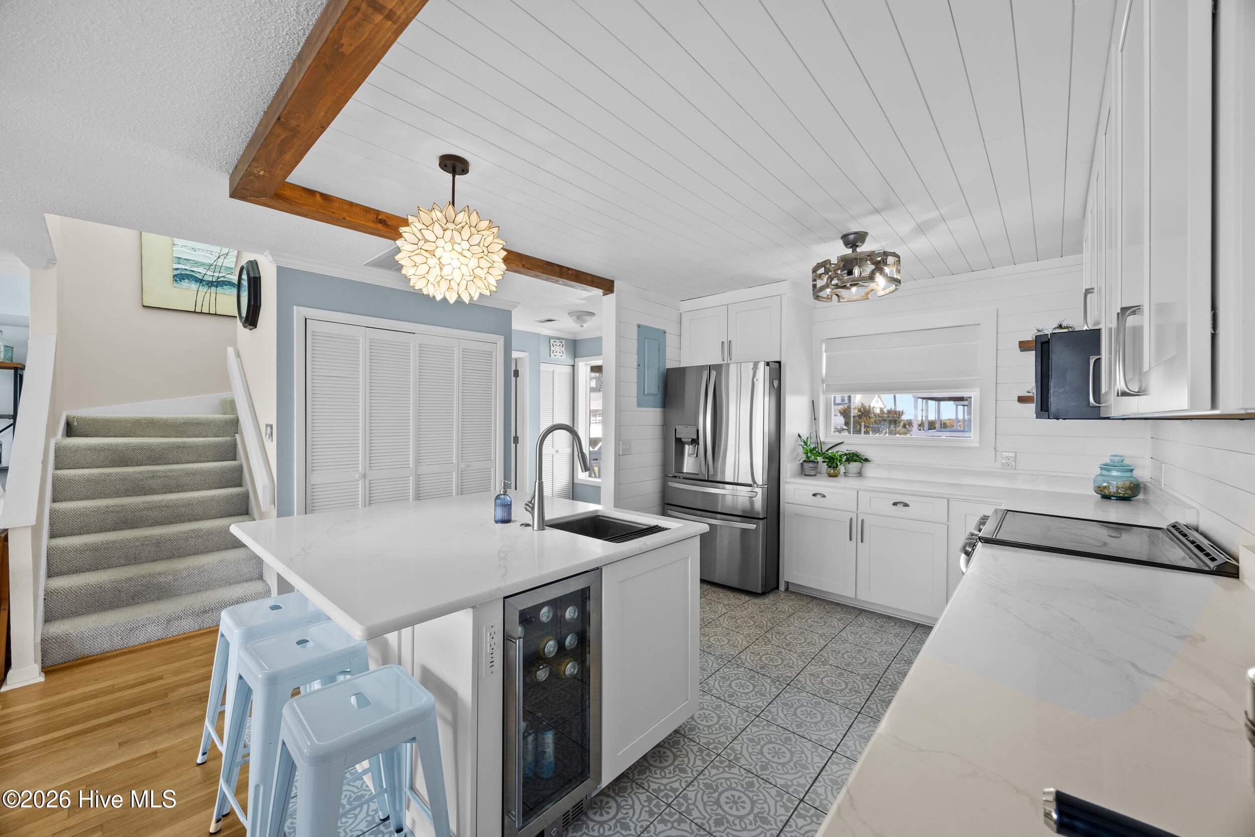 100559474 | Photo 24