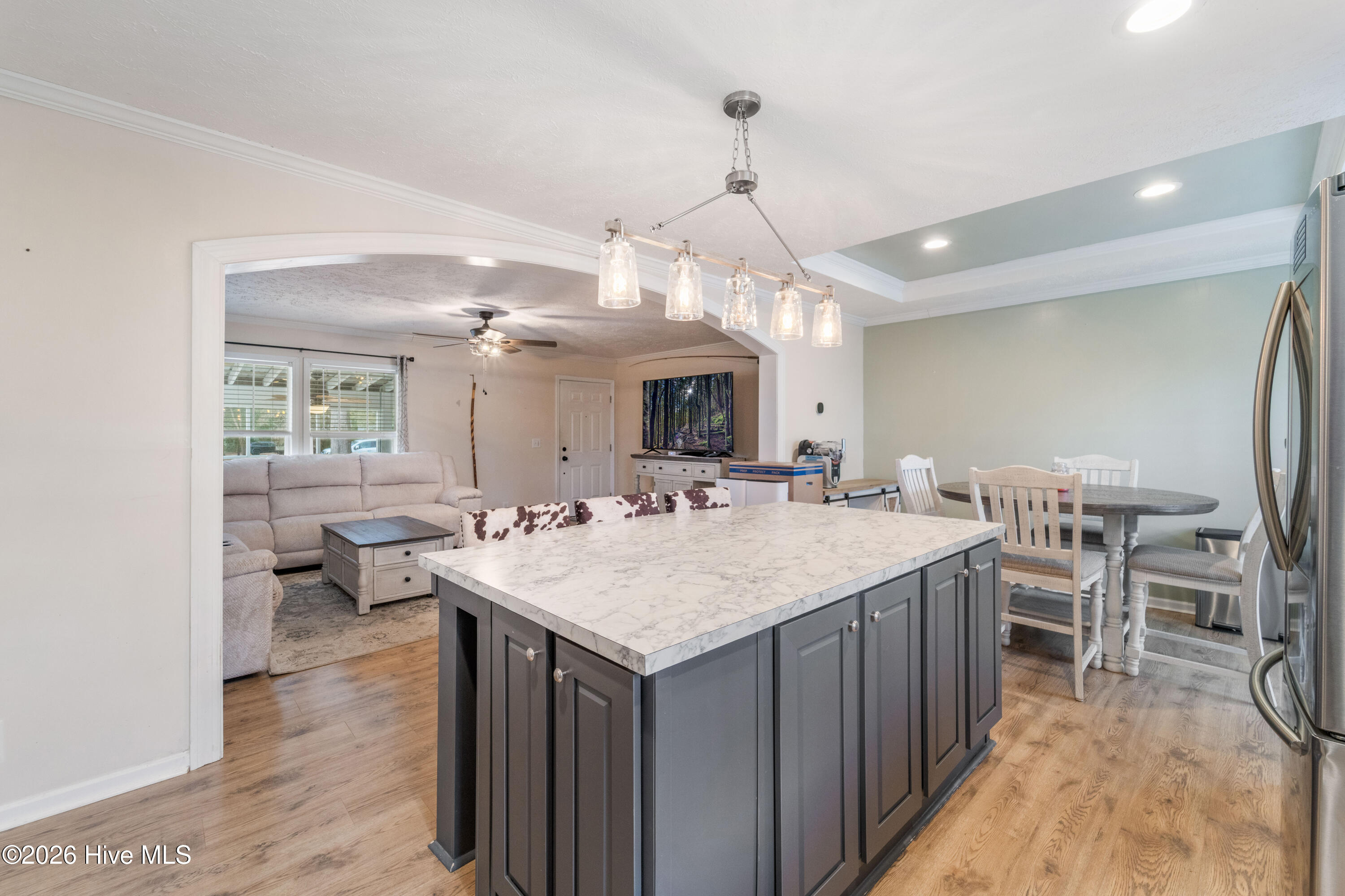 100547365 | Photo 22