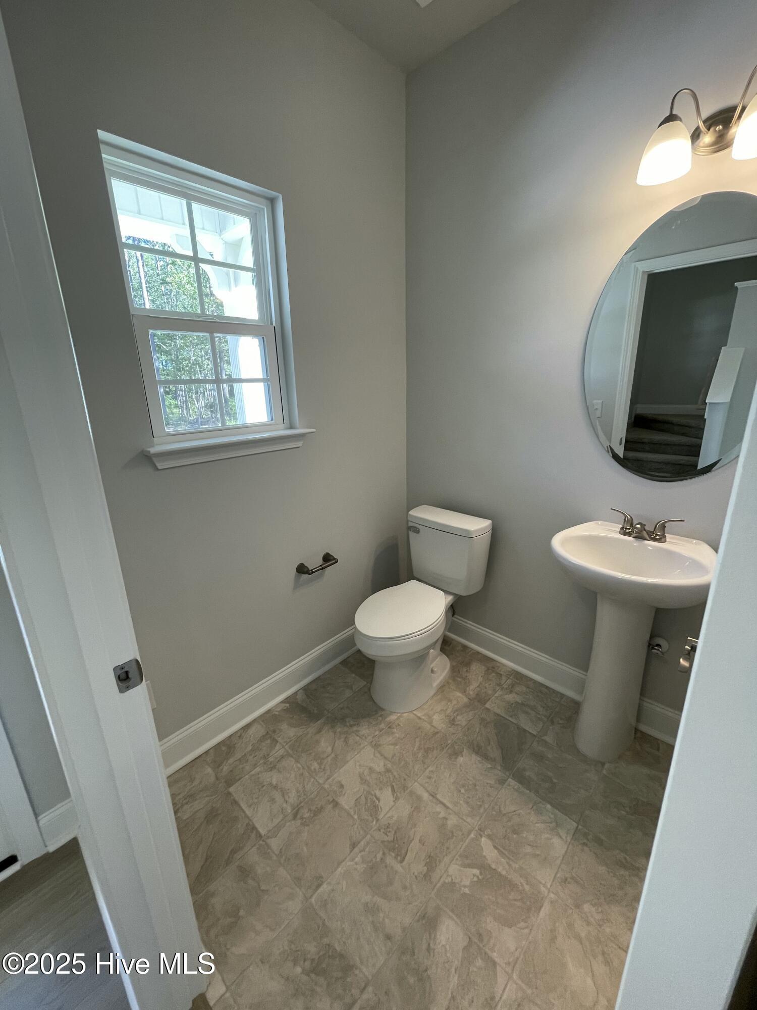 100422121 | Photo 12