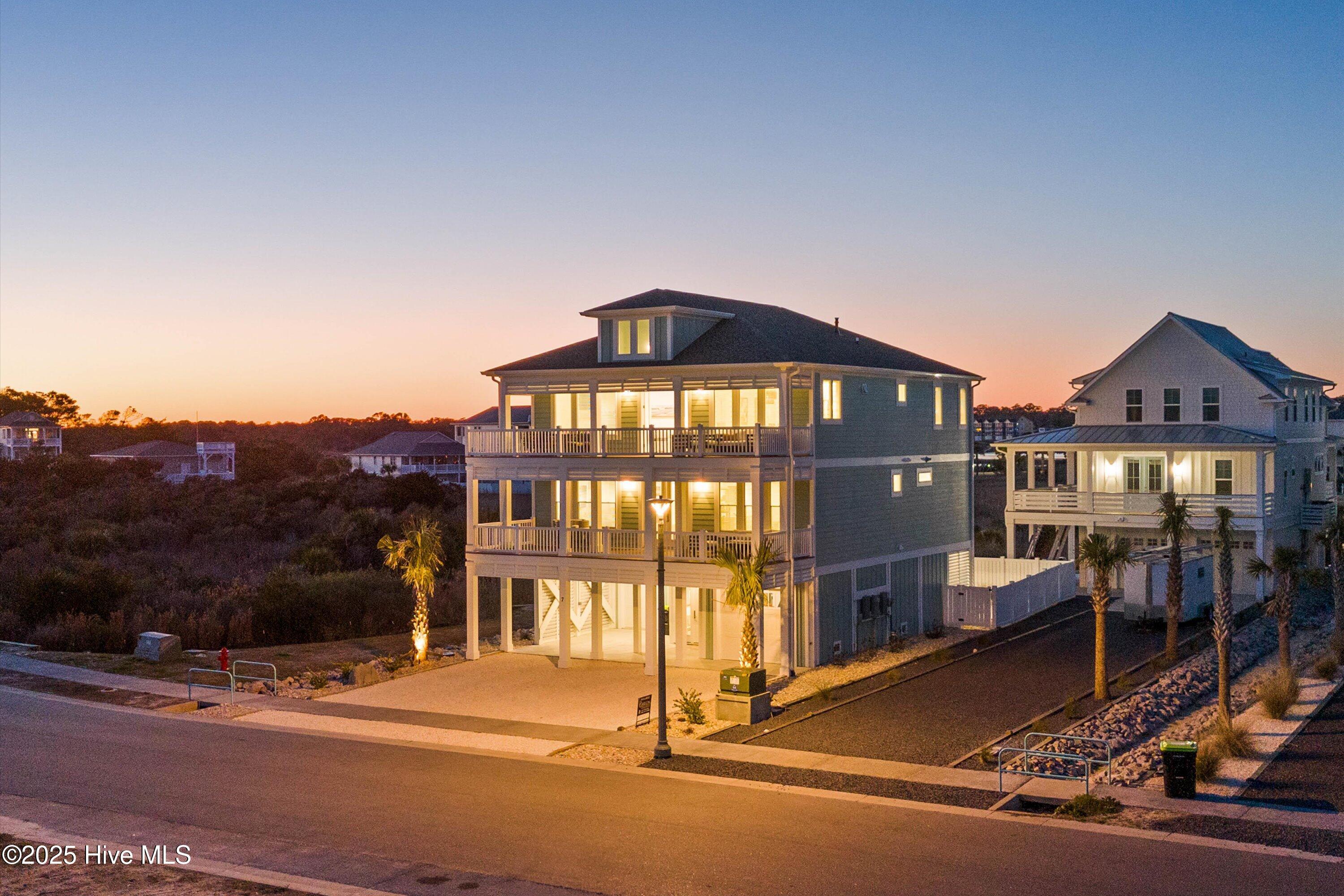 7 Grand View Drive, Ocean Isle Beach, NC 28469 – photo 4: 7 Grand View