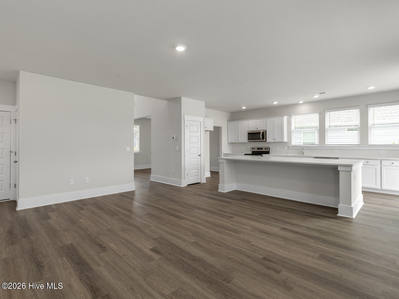 100550694 | Photo 17