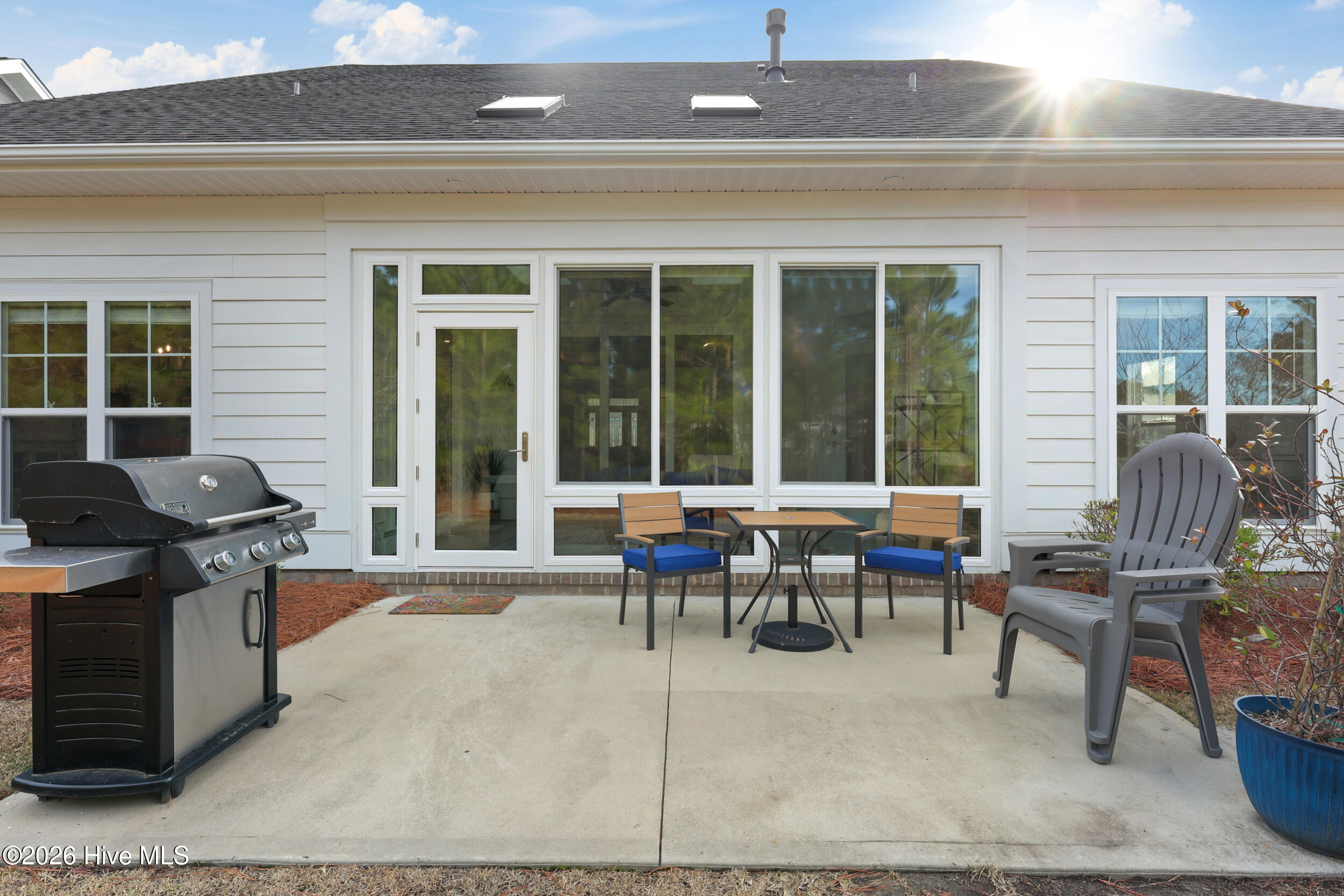 100551027 | Photo 46