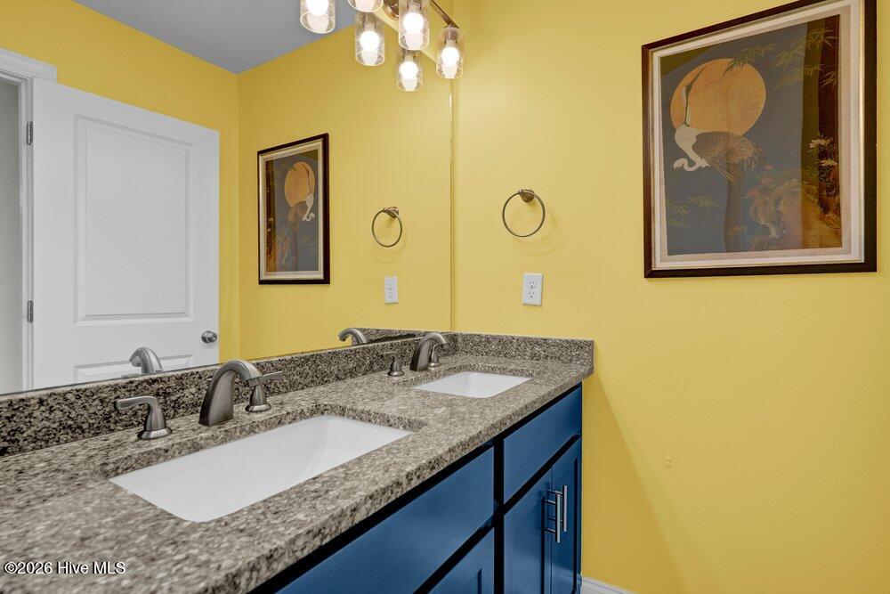 100558535 | Photo 31