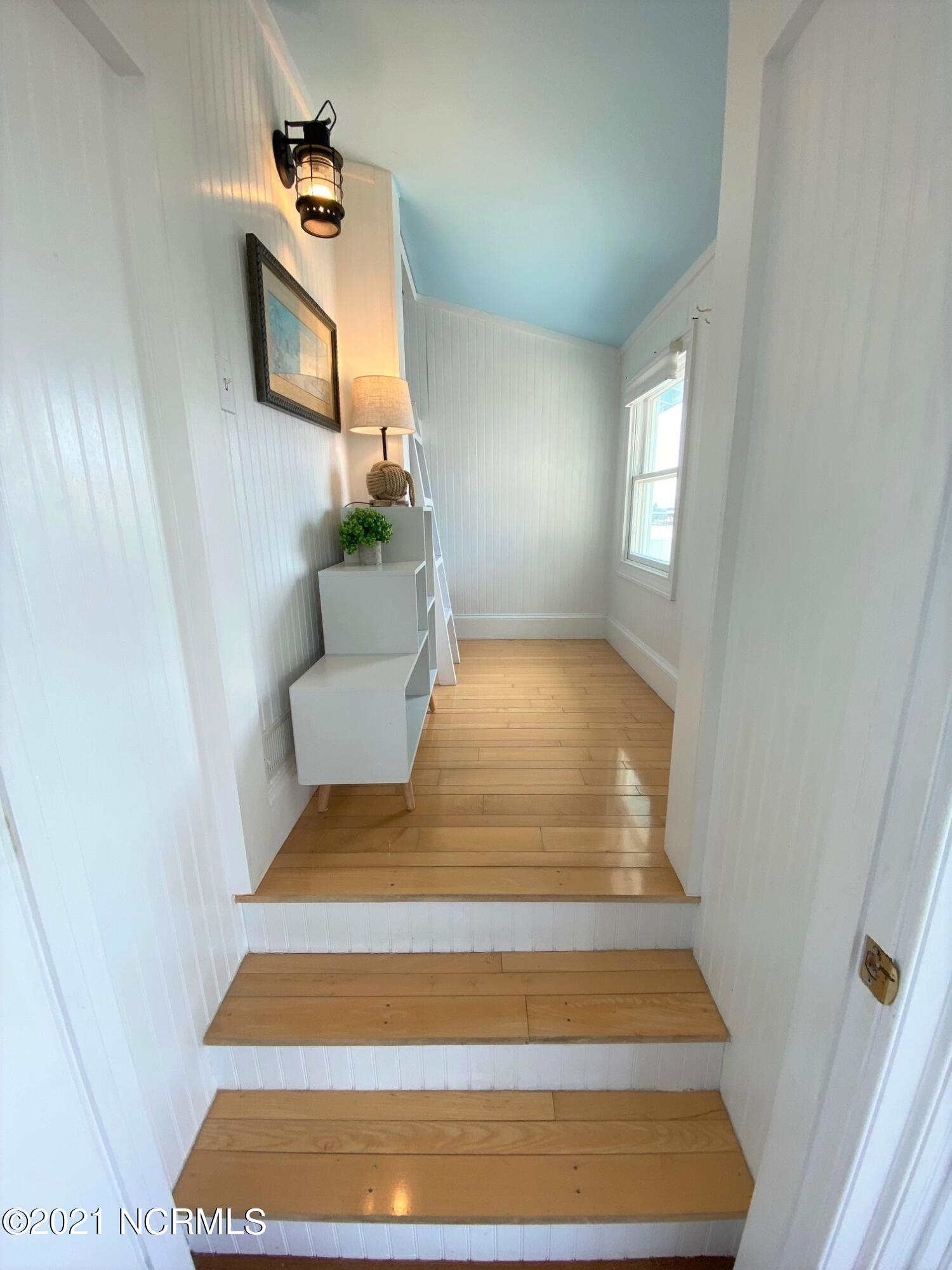 100565014 | Photo 21