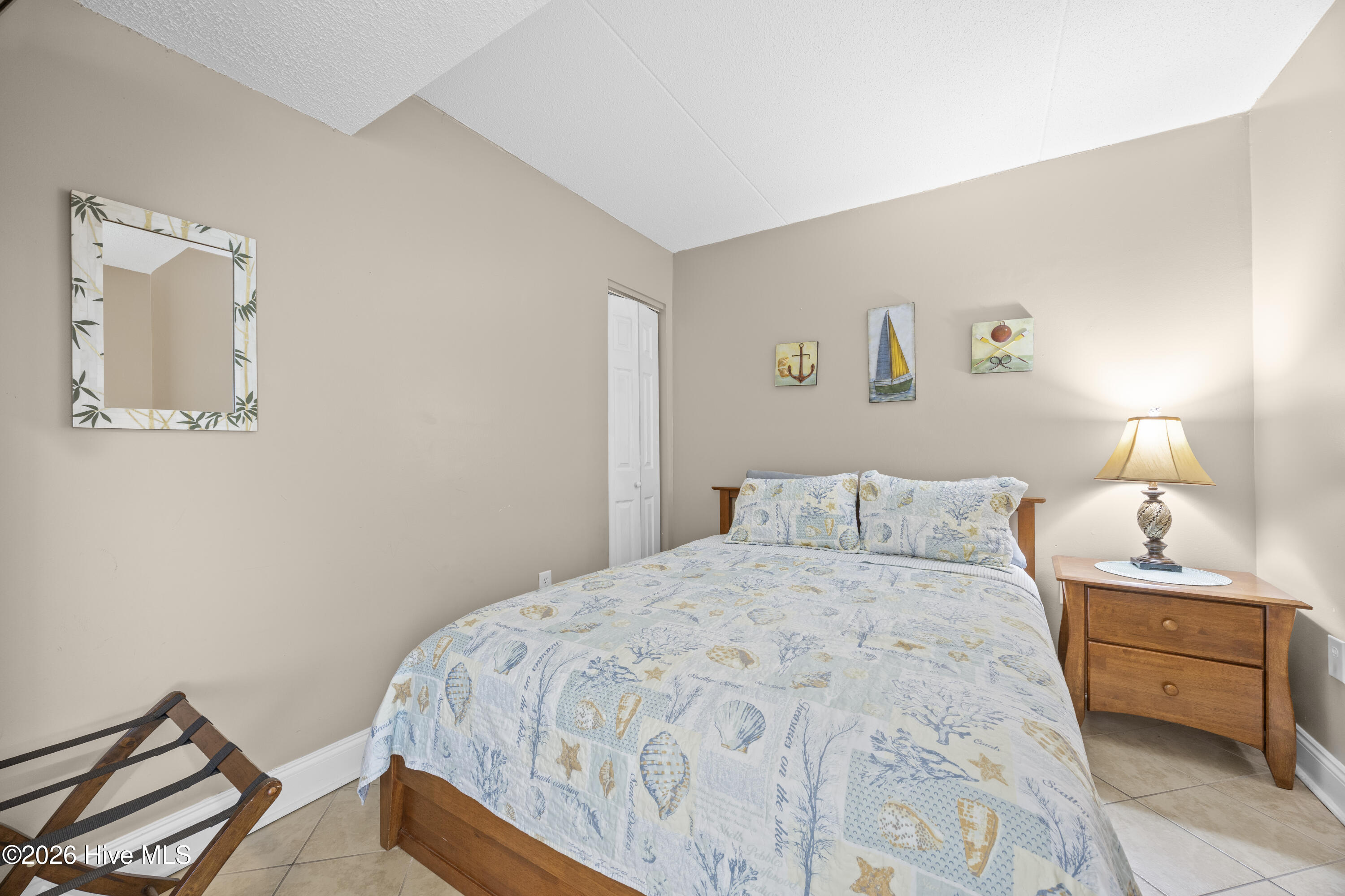 100564561 | Photo 17