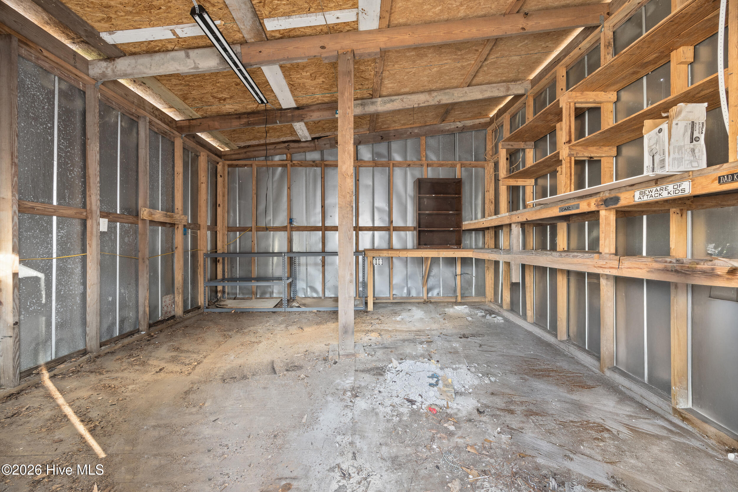 100553341 | Photo 31