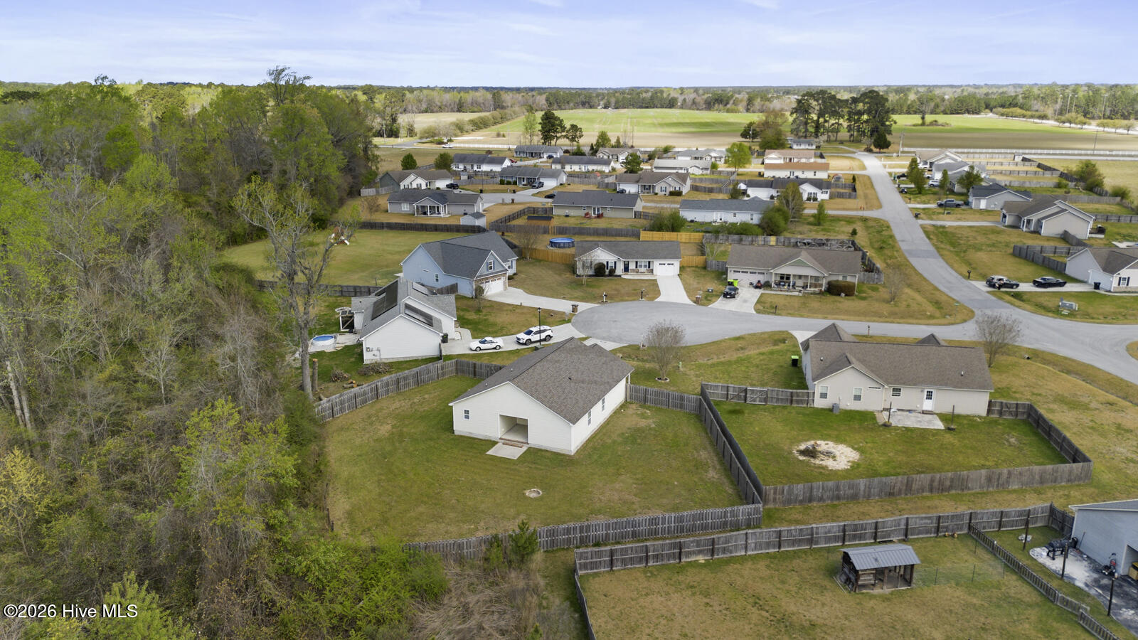 100563691 | Photo 29