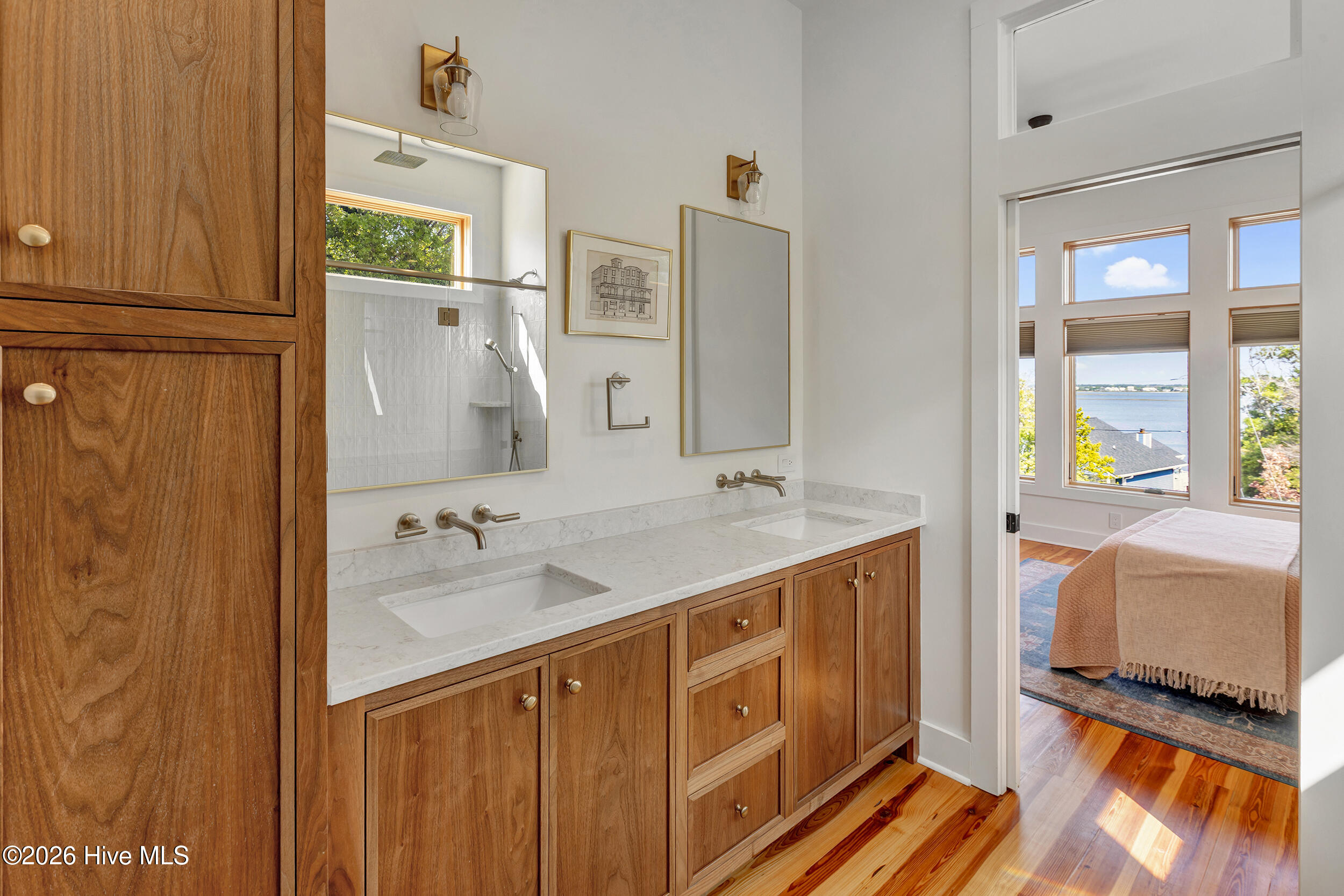 5709 Landing 