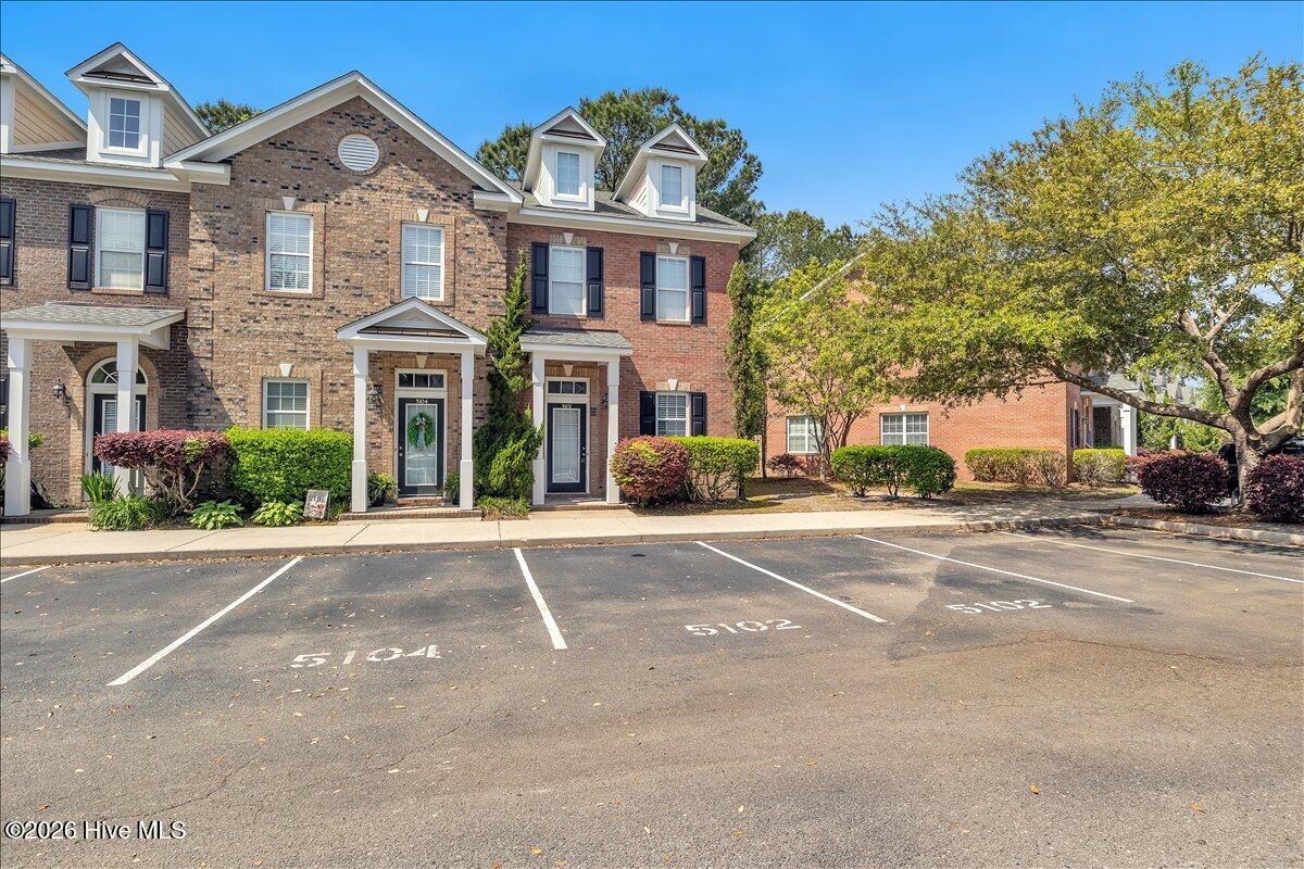 100567223 | Photo 35