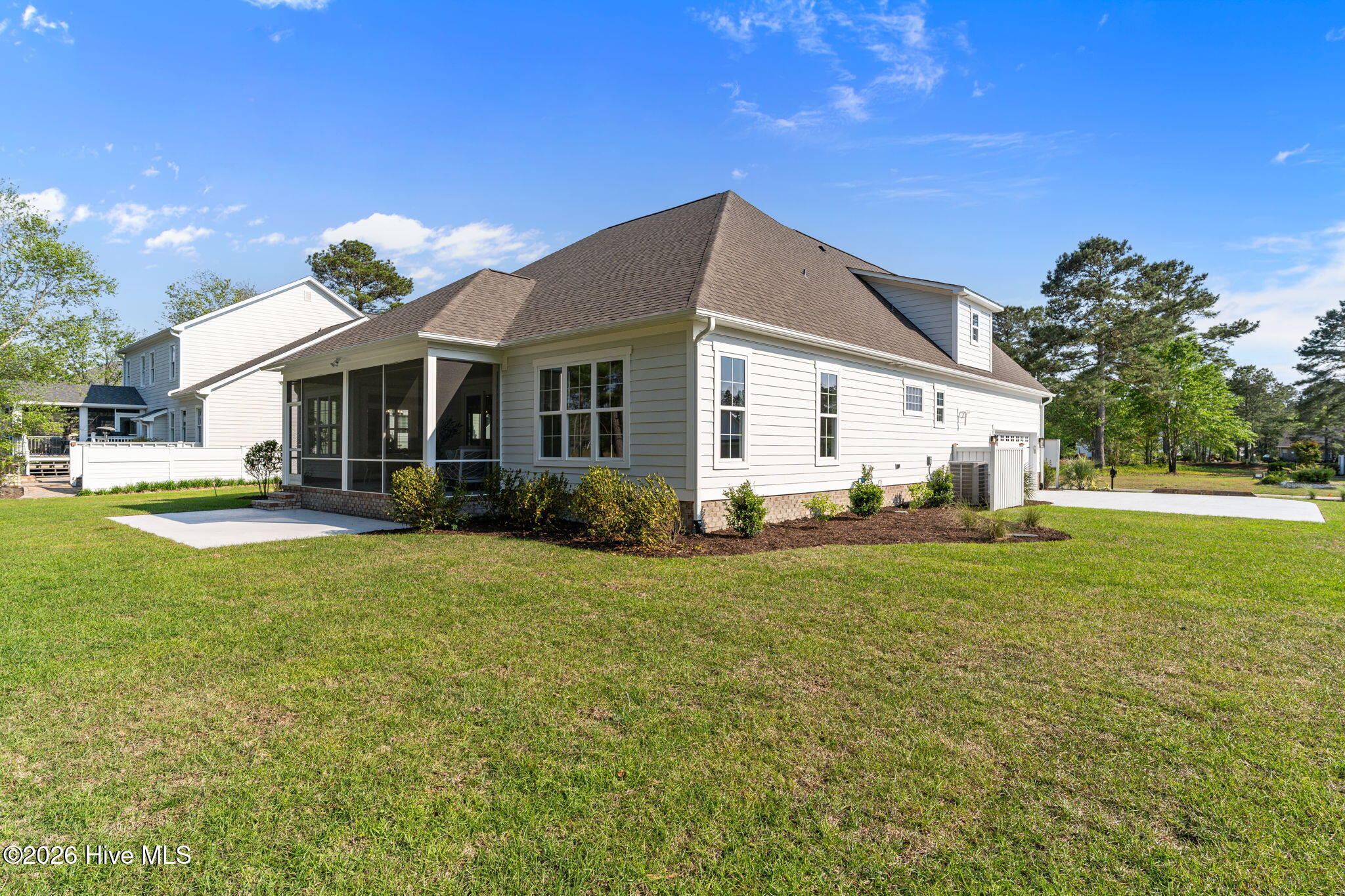 100554681 | Photo 43