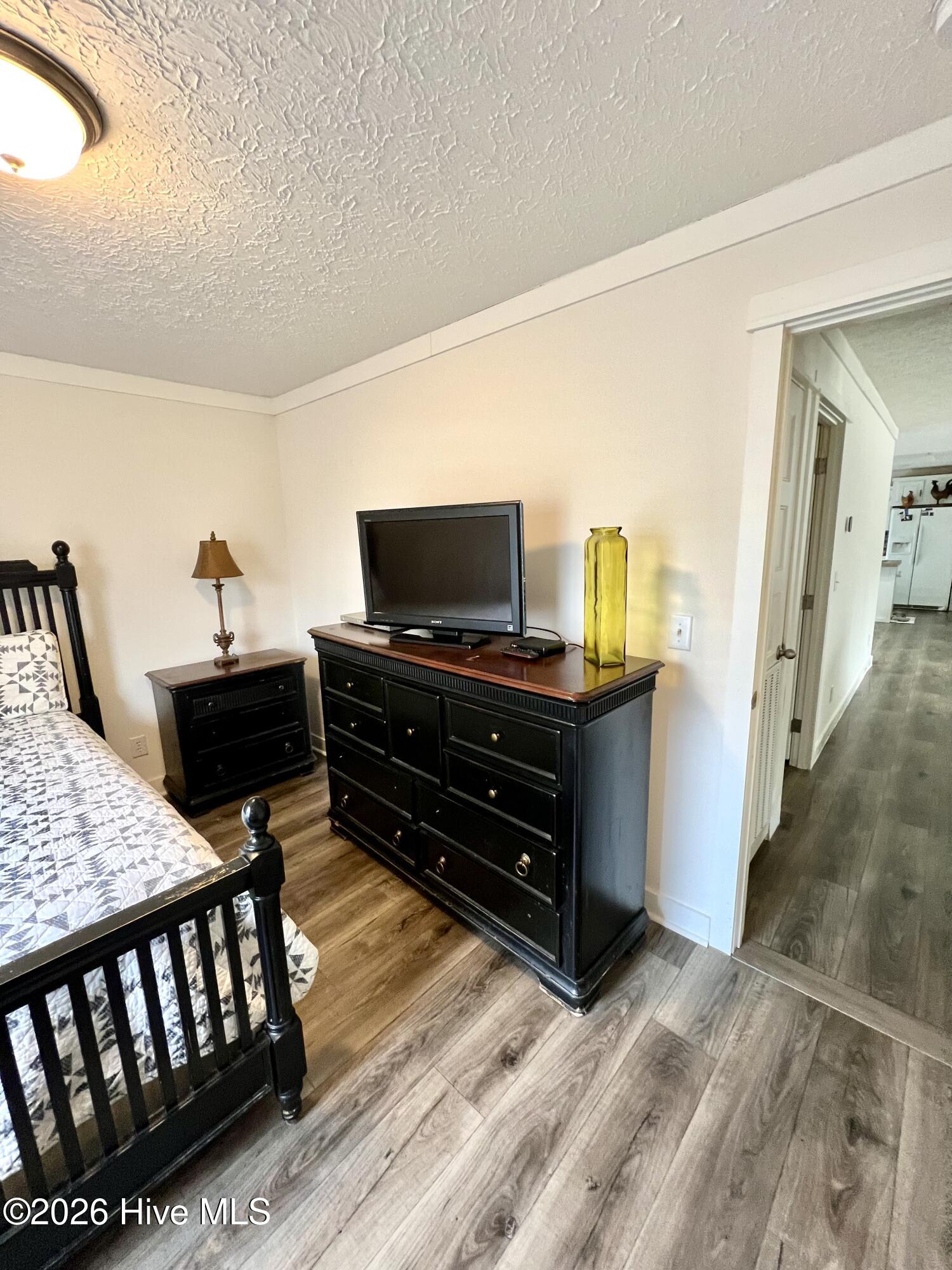 100558277 | Photo 28