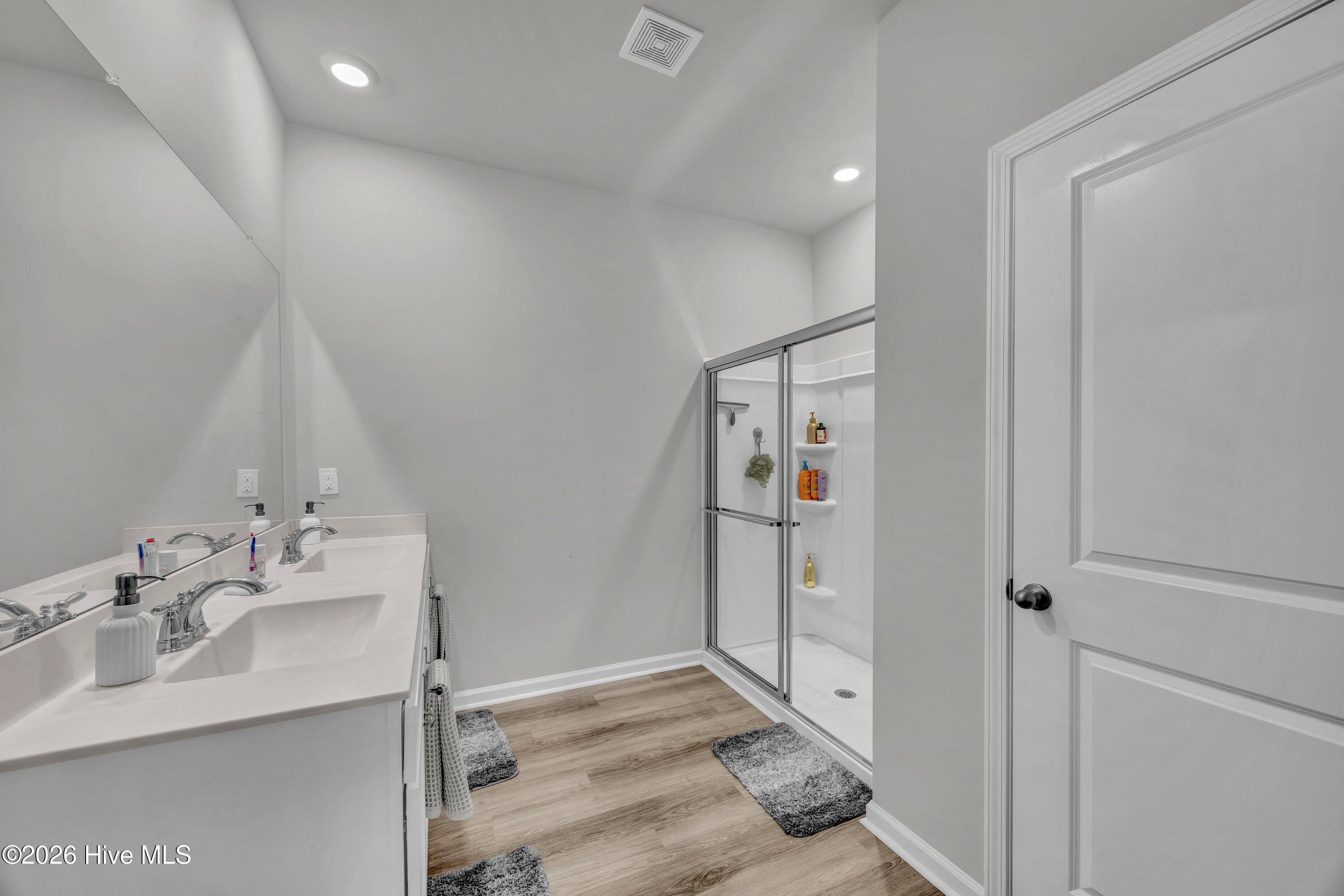 100548554 | Photo 20