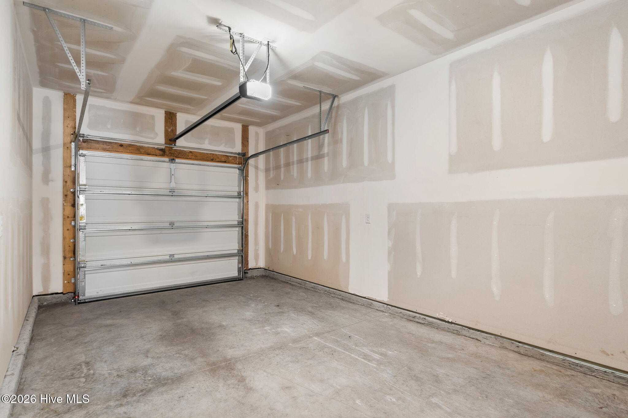 24-web-or-mls-CamMediaLLc.com (19 of 34)