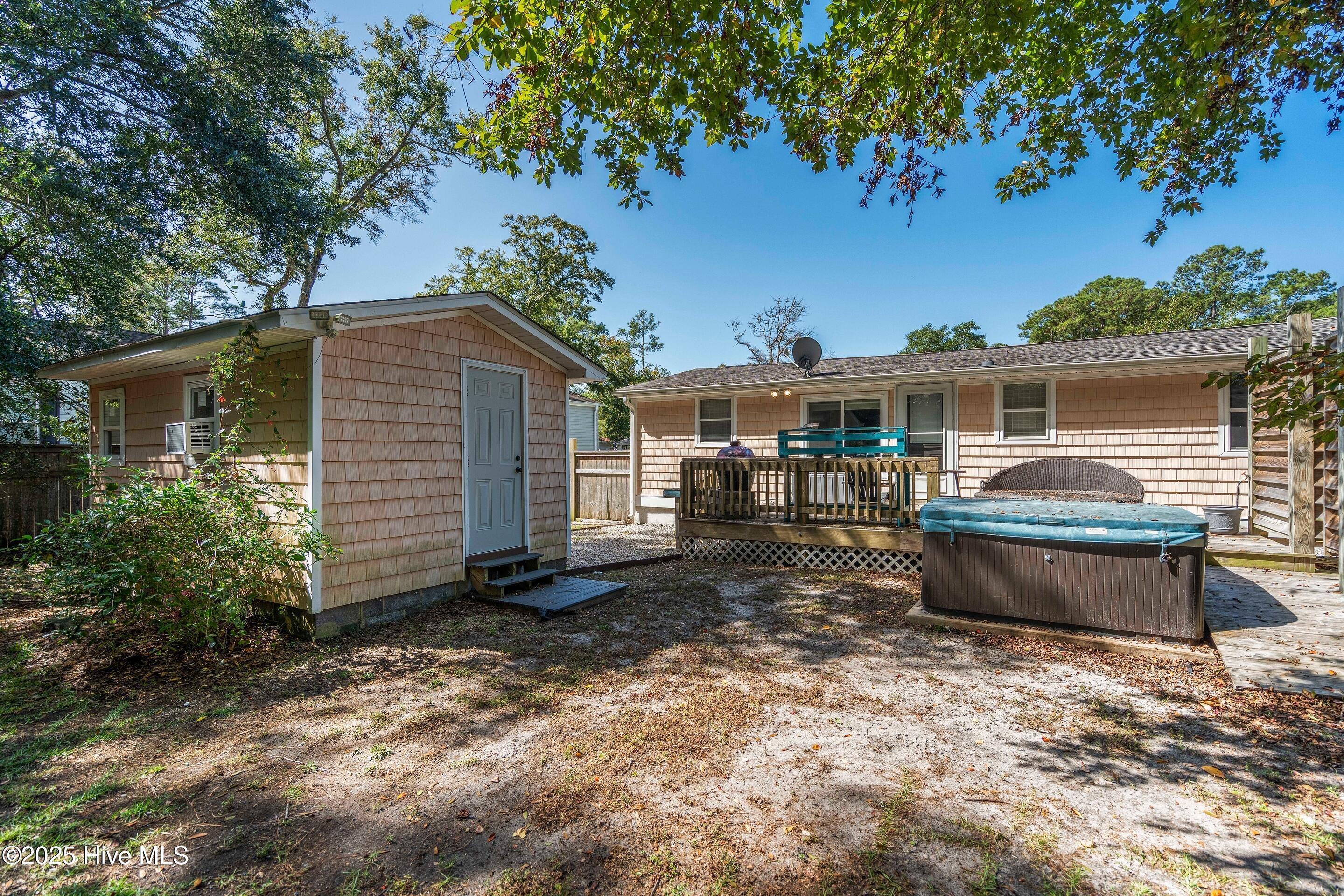 100535367 | Photo 29