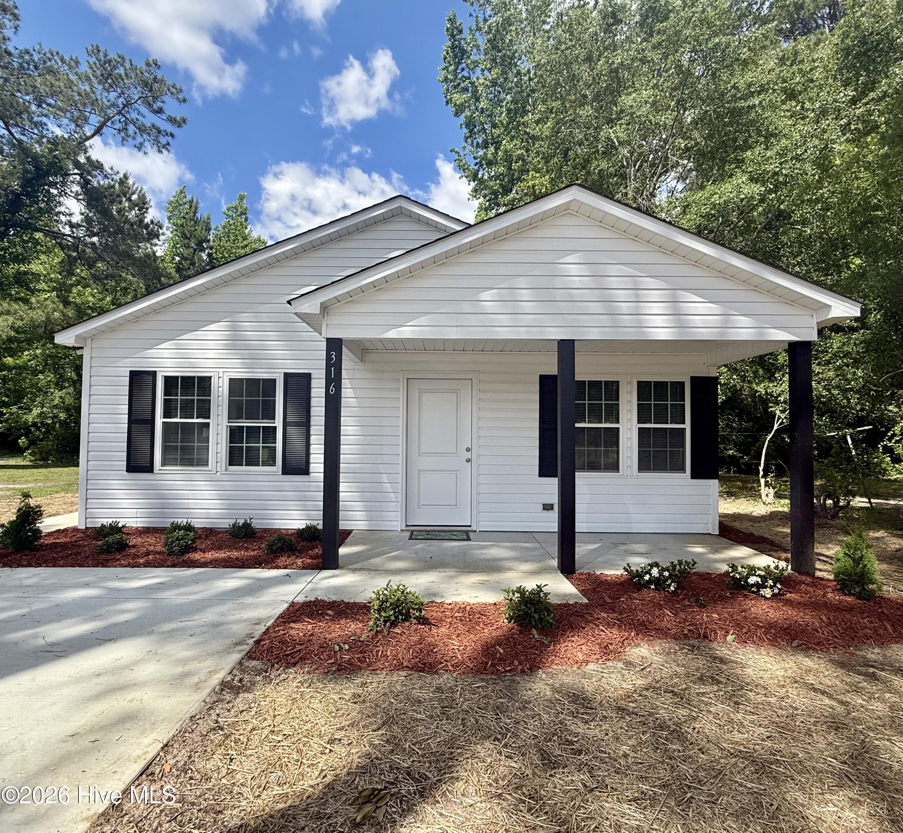 Homes for sale in Warsaw, NC | 316 S Gum St, Warsaw, NC 28398 | MLS# 100573466