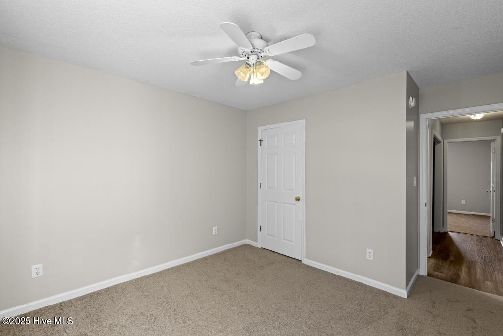 100546857 | Photo 28