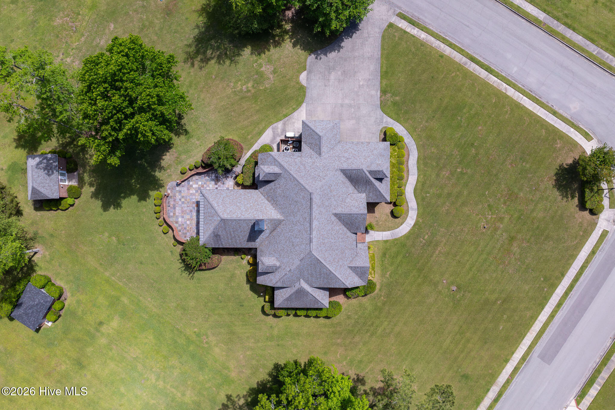 100570266 | Photo 77