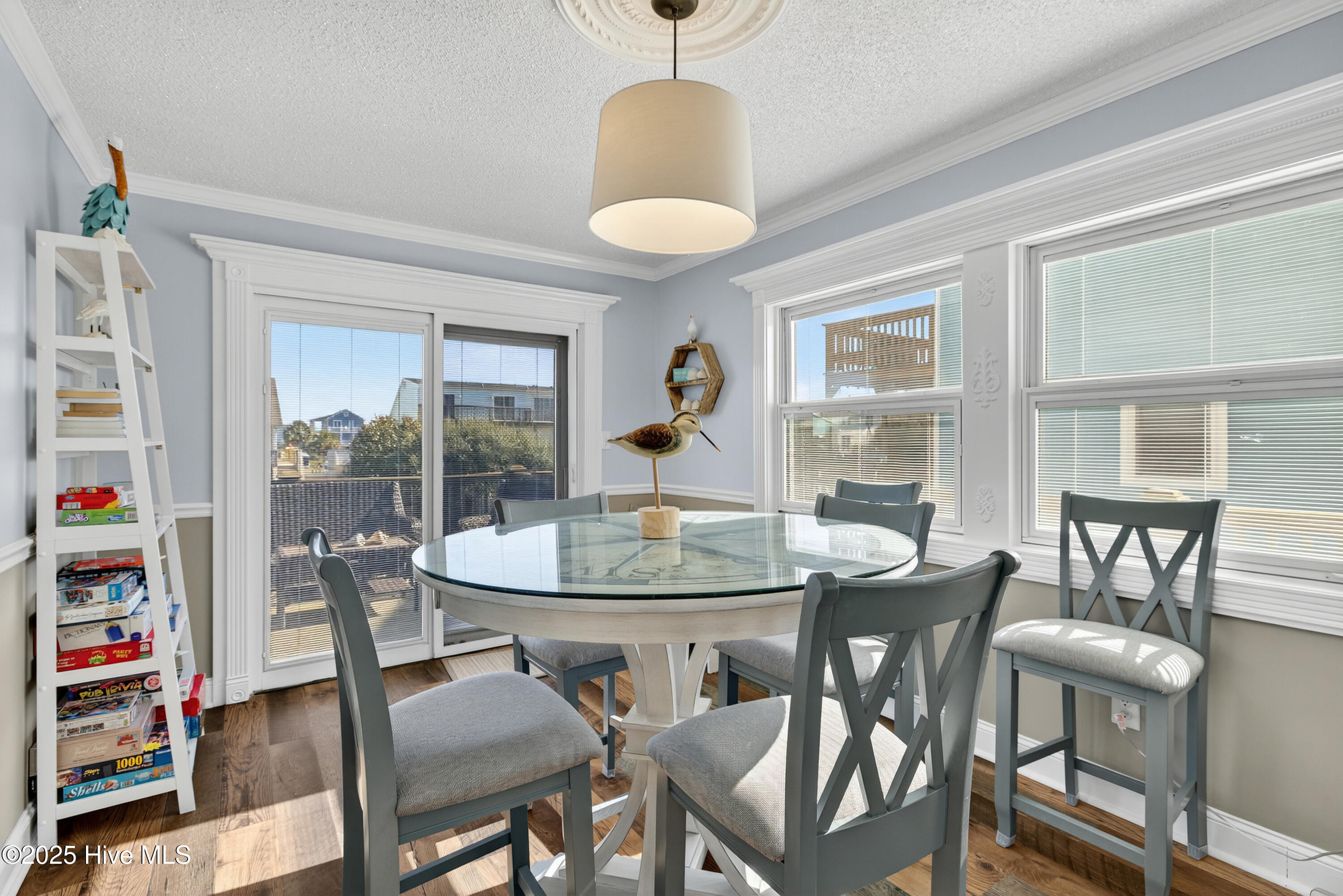 100542400 | Photo 15