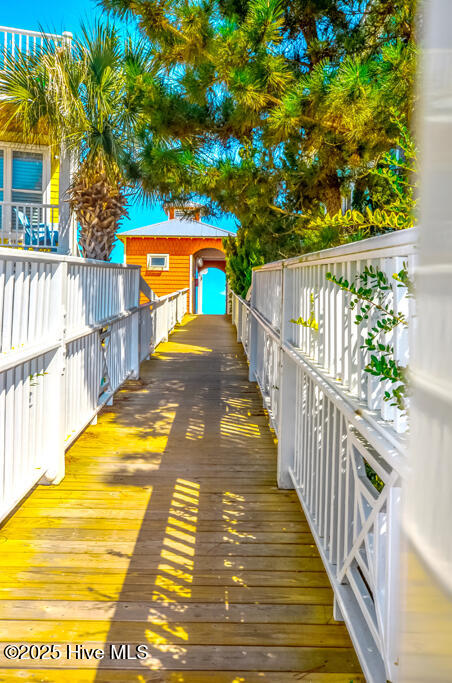 100537523 | Photo 55