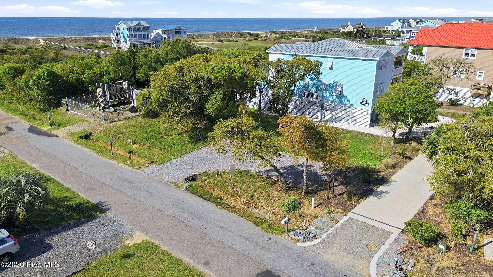 100565841 | Photo 22