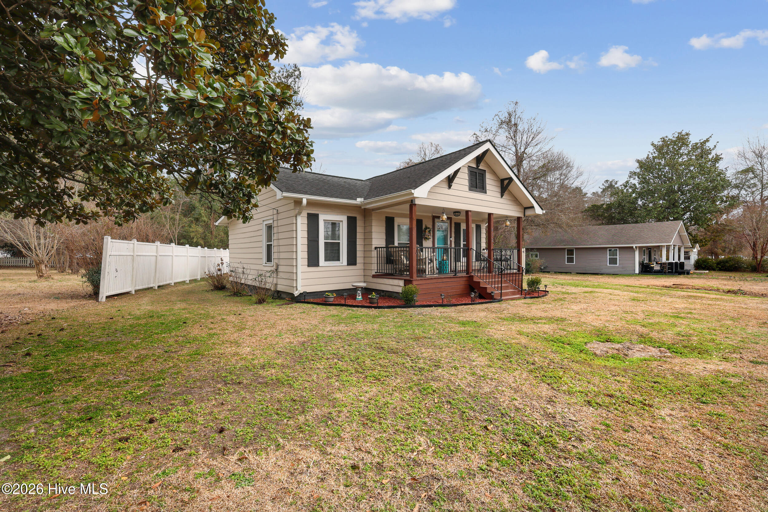 Homes for sale in Burgaw, NC | 412 N Timberly Ln, Burgaw, NC 28425 | MLS# 100556922