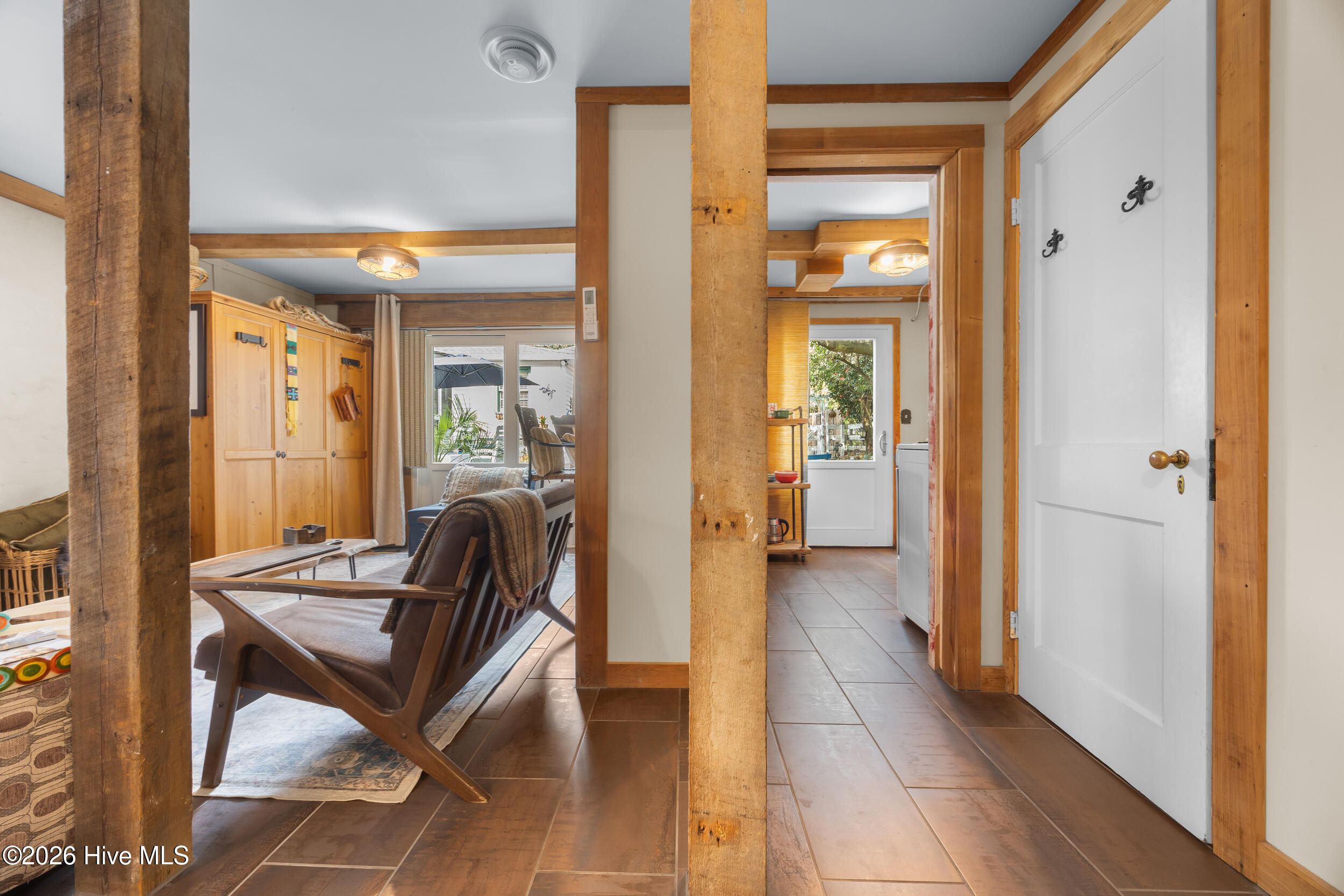 100559586 | Photo 45