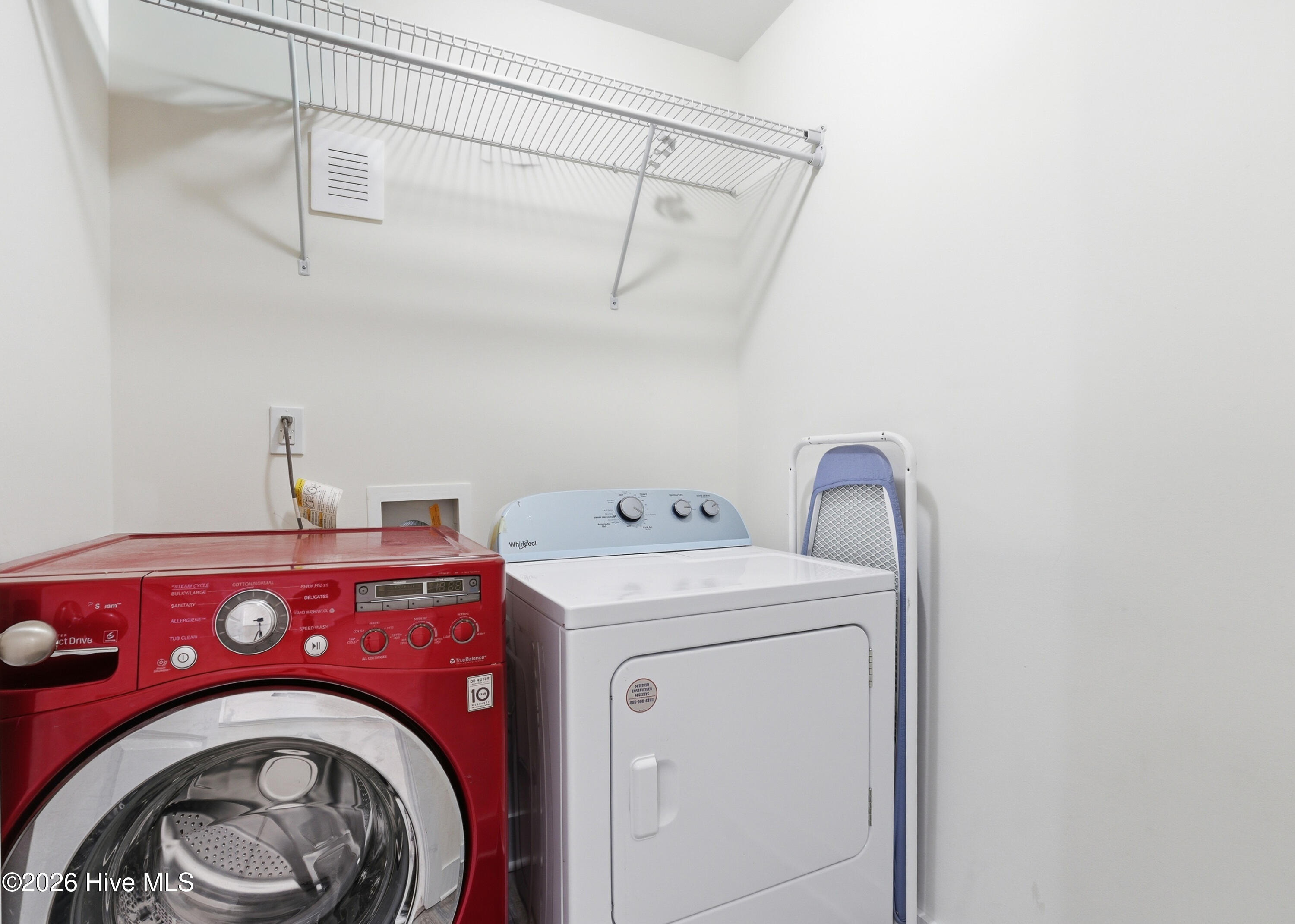 100570577 | Photo 30