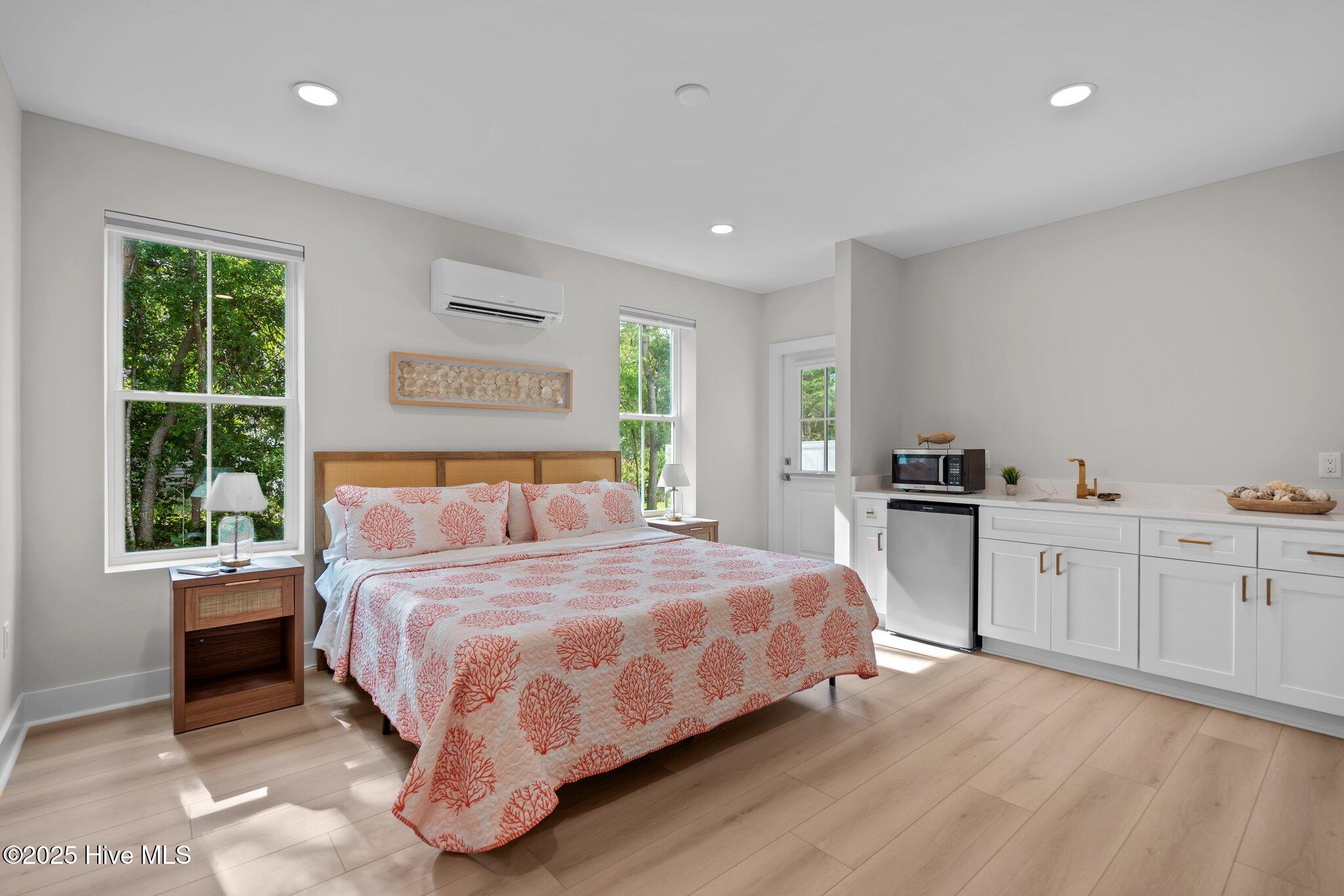 100519500 | Photo 46