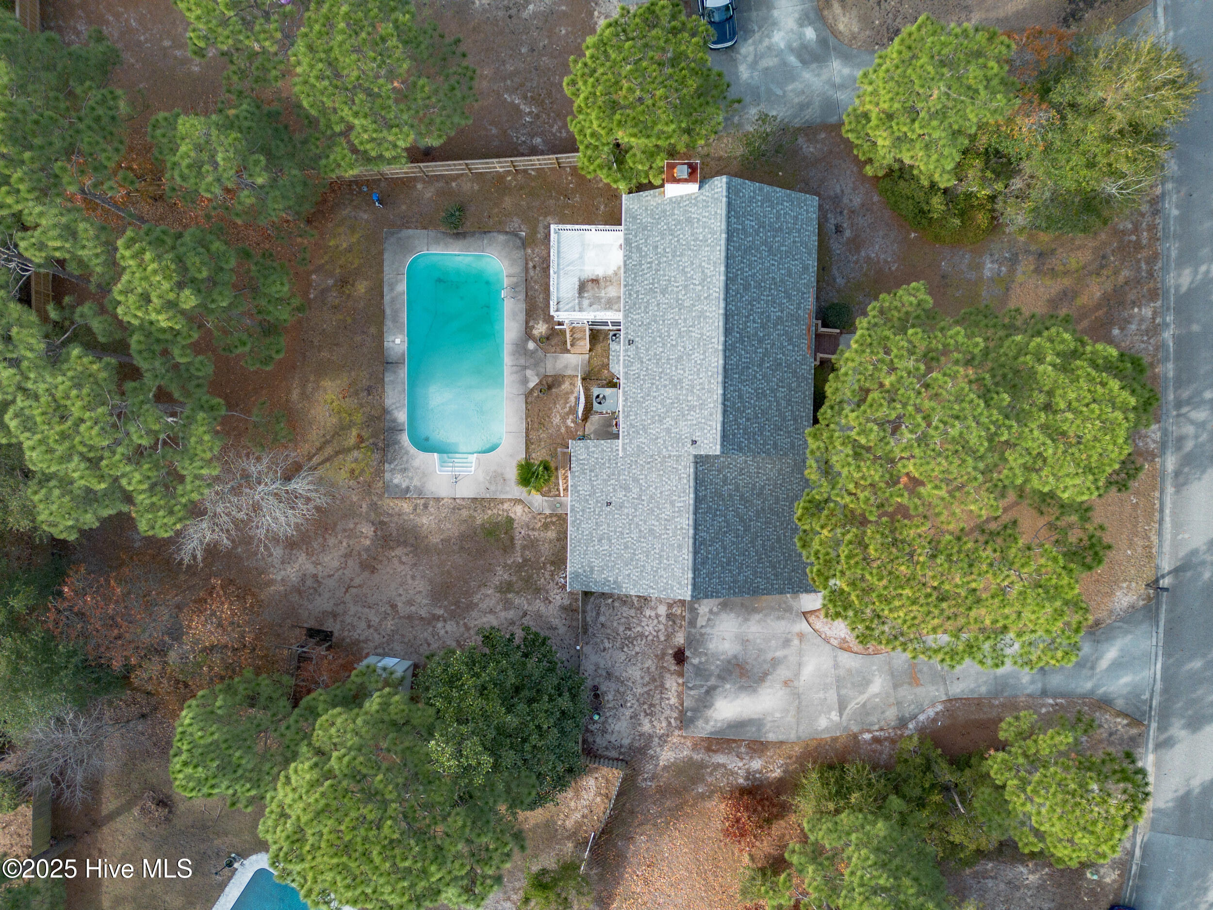 100545048 | Photo 54