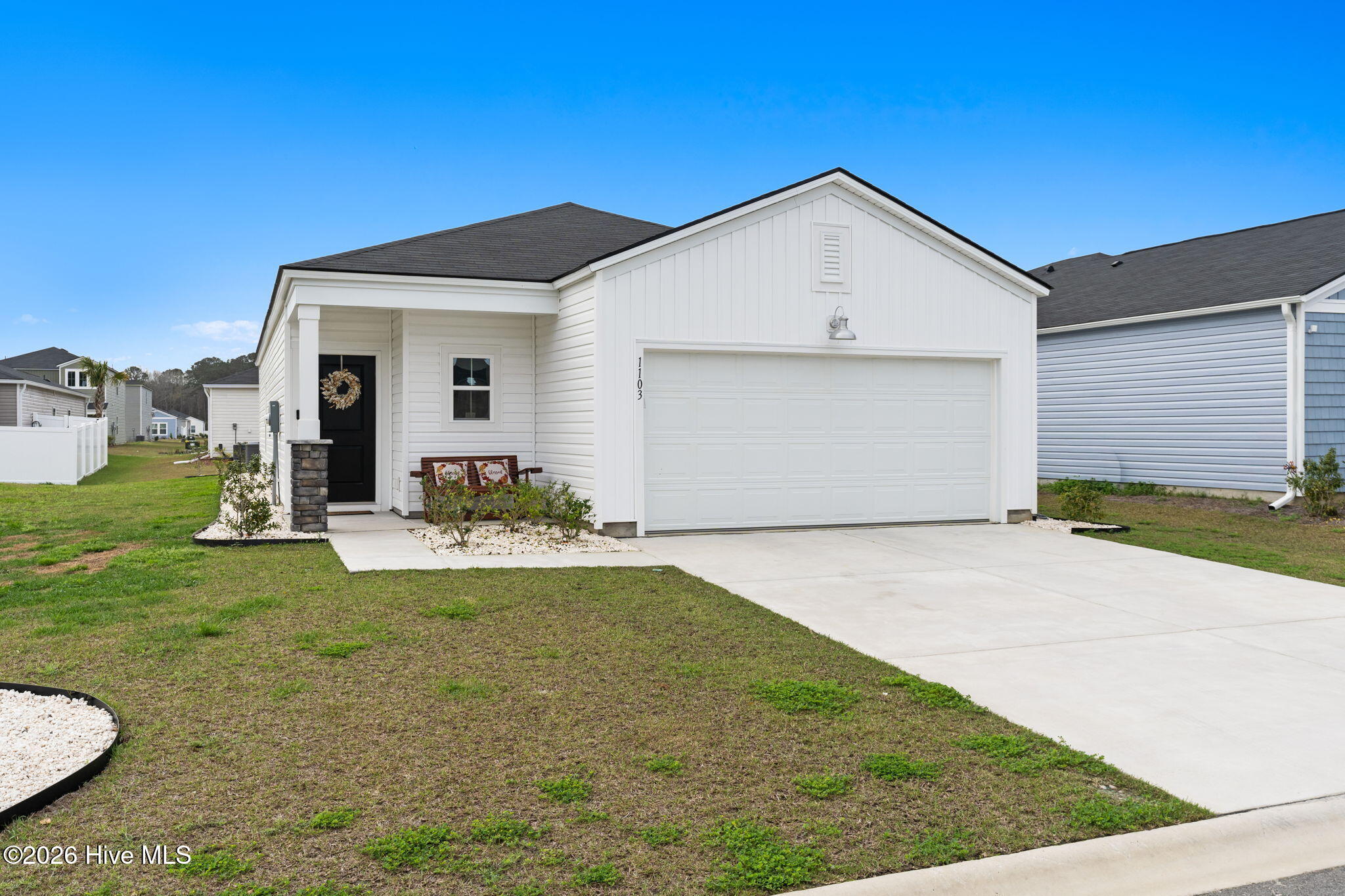 100561808 | Photo 32