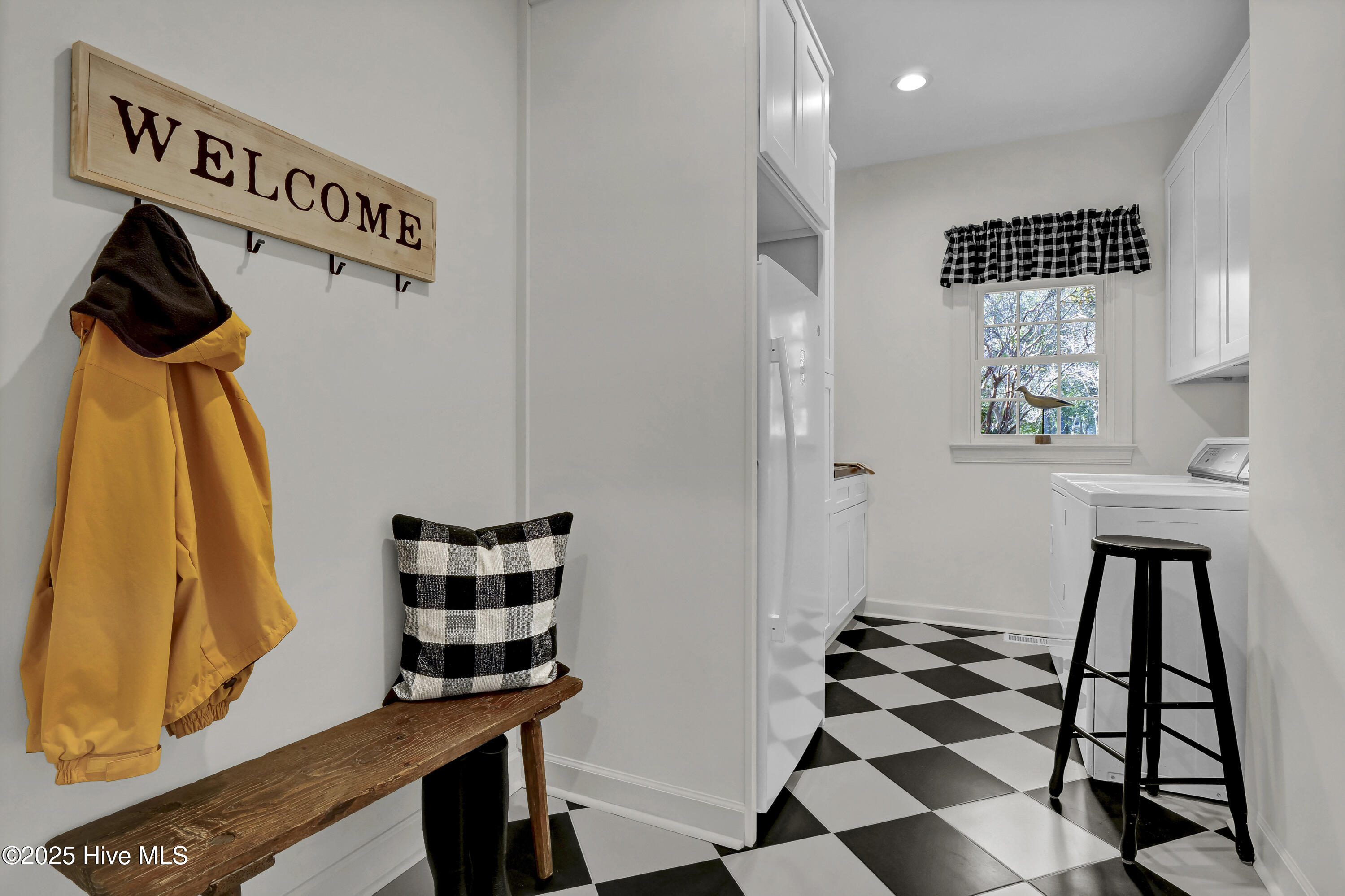 100541341 | Photo 30