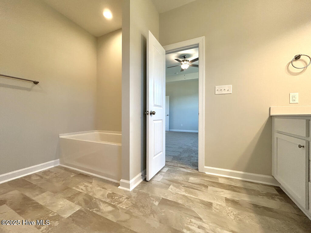 100539065 | Photo 48