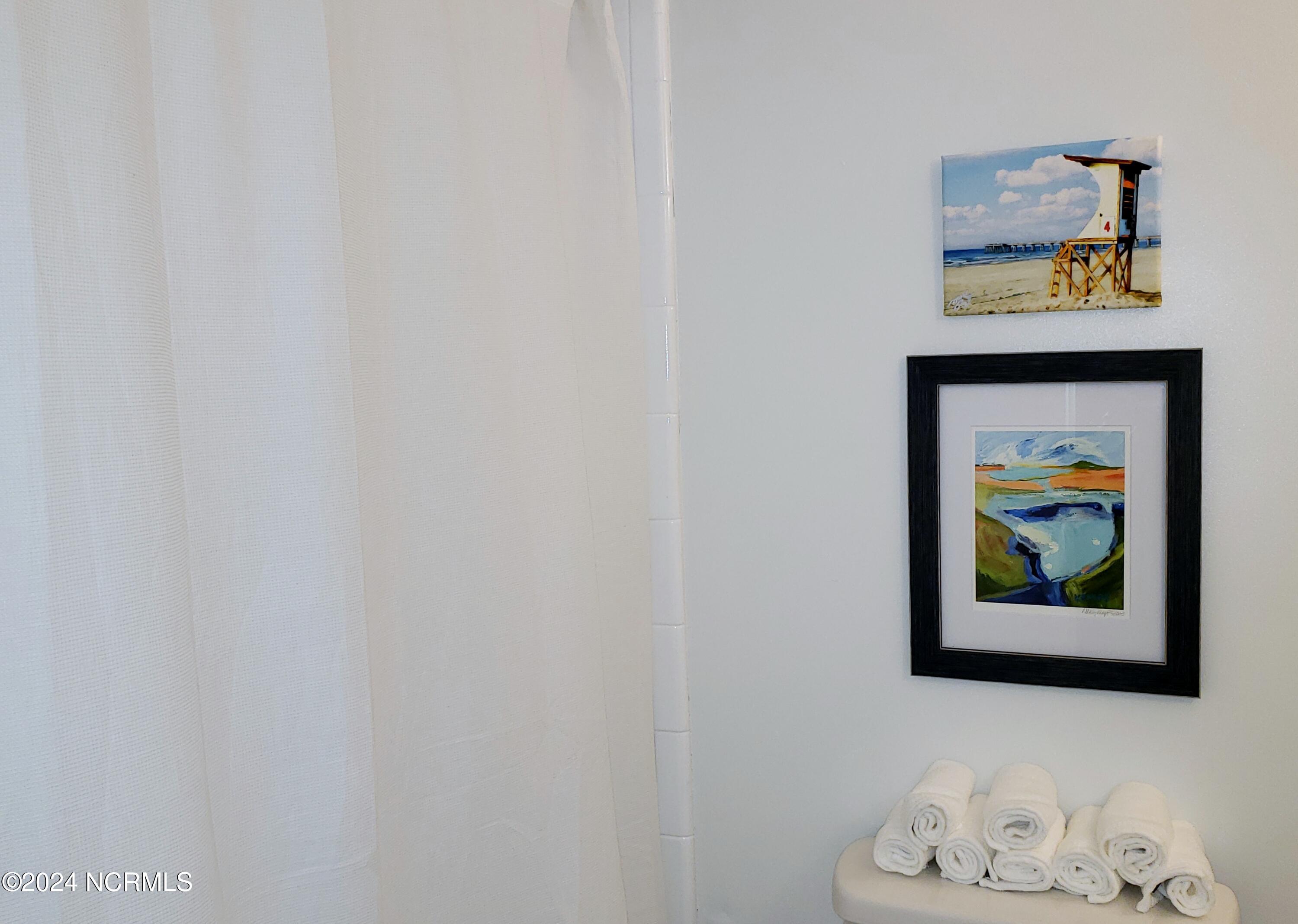 100551642 | Photo 16