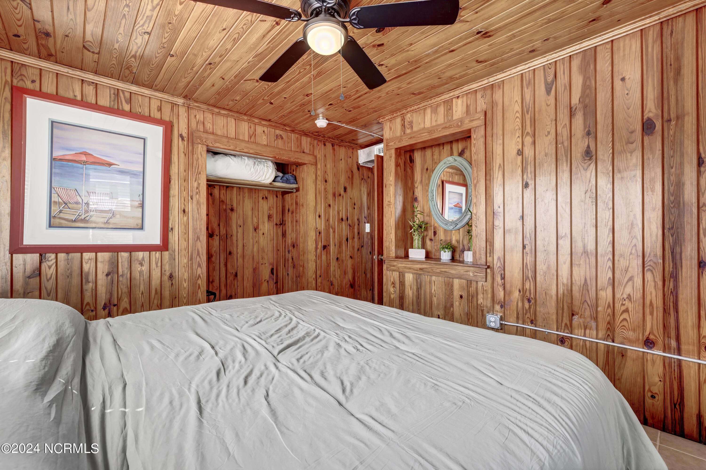 Undisclosed Address, Topsail Beach, NC, 28445