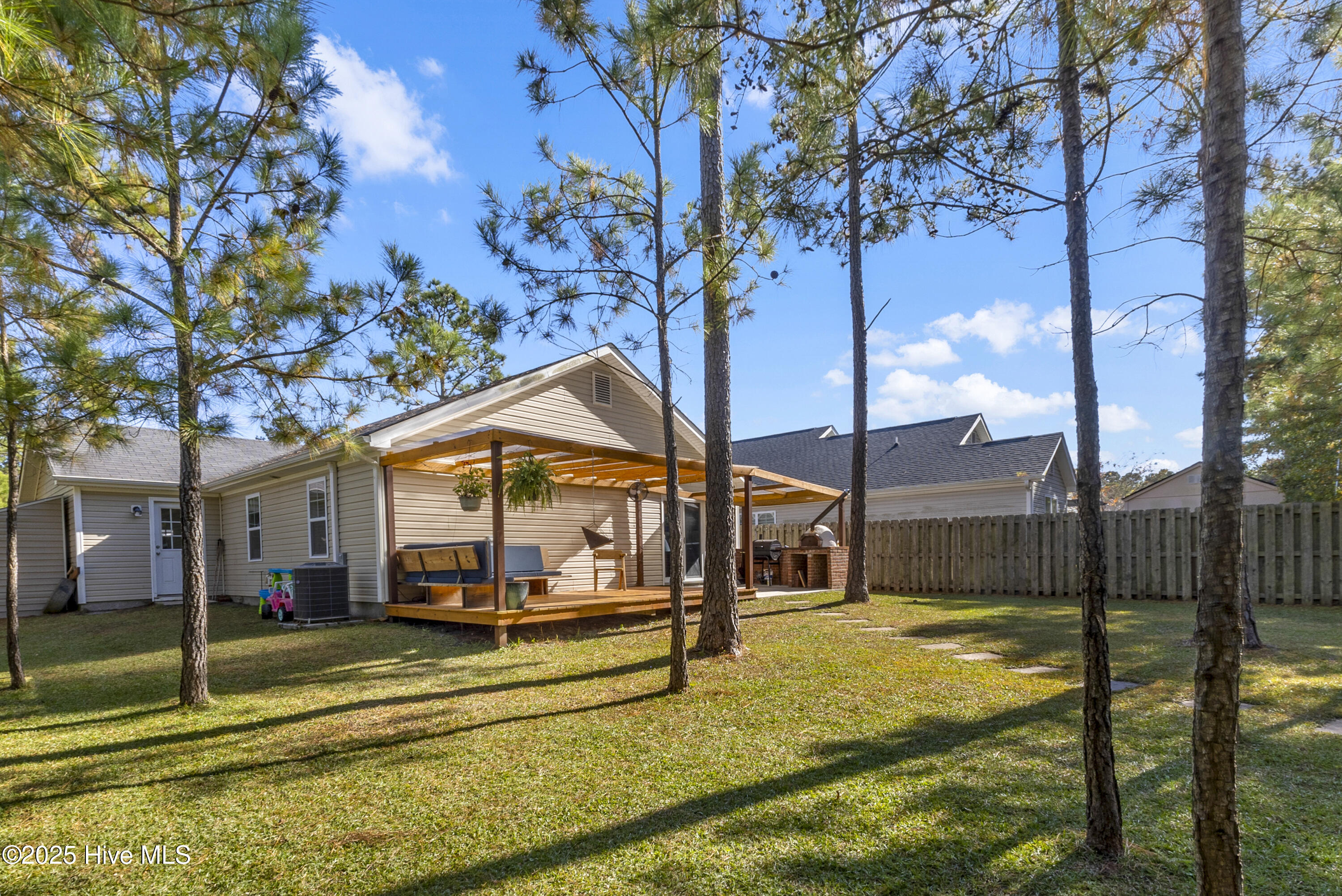 100544025 | Photo 29