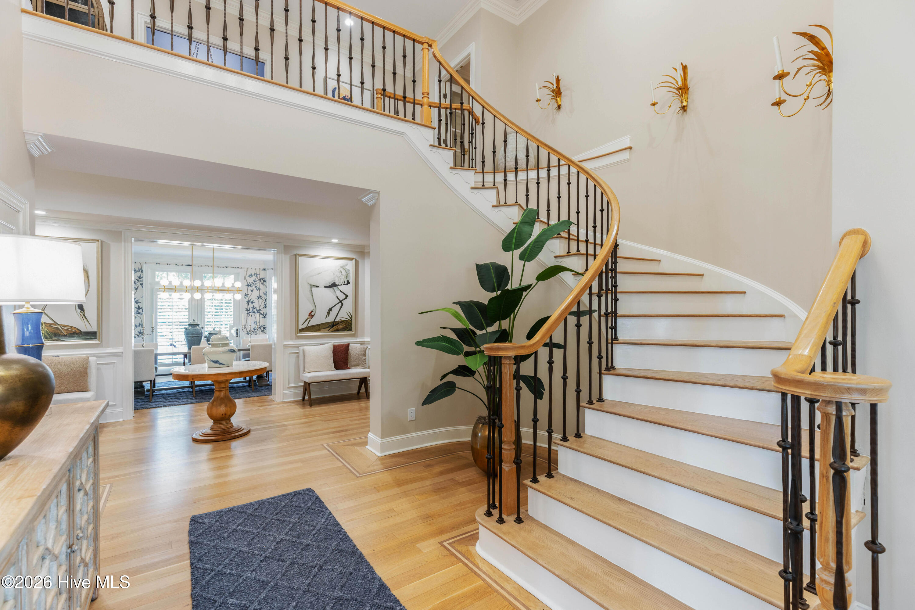 100555813 | Photo 12