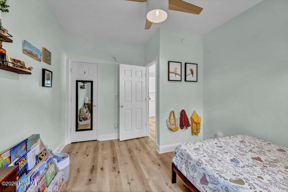 100568579 | Photo 23