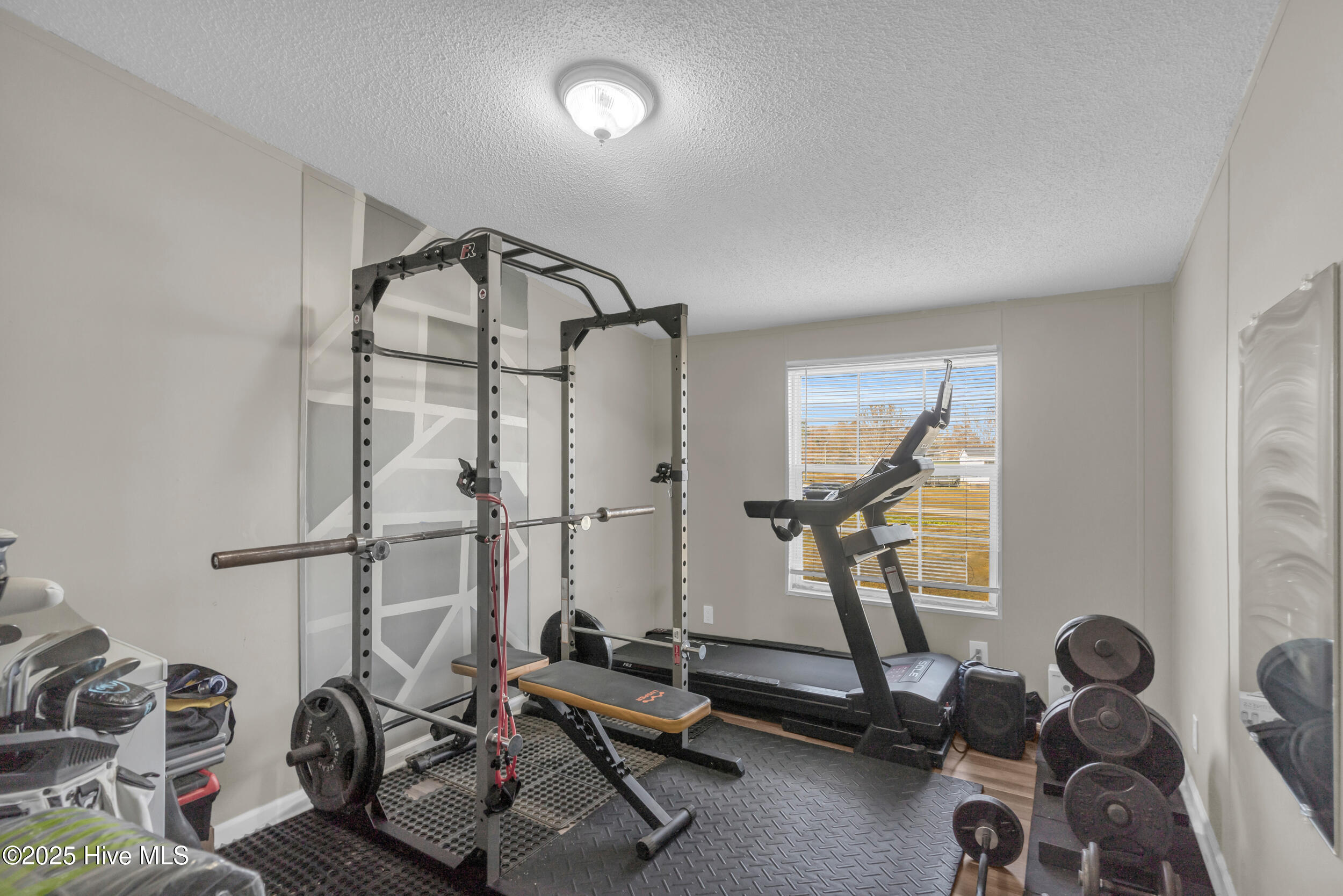 100543887 | Photo 27