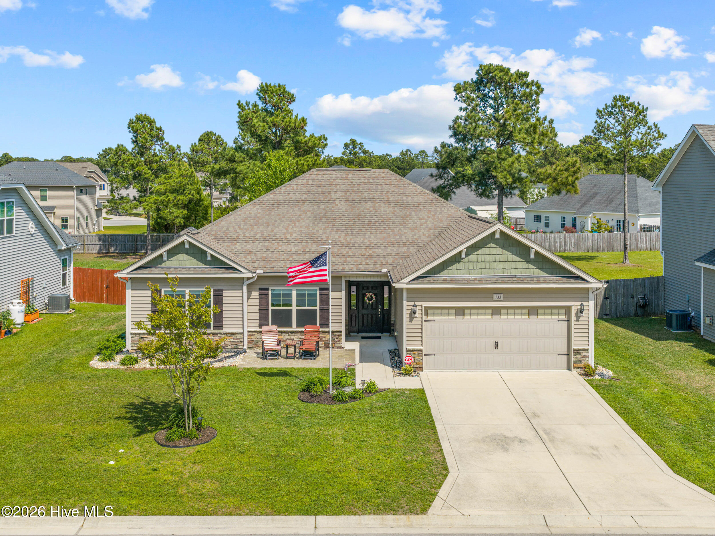 100567320 | Photo 48