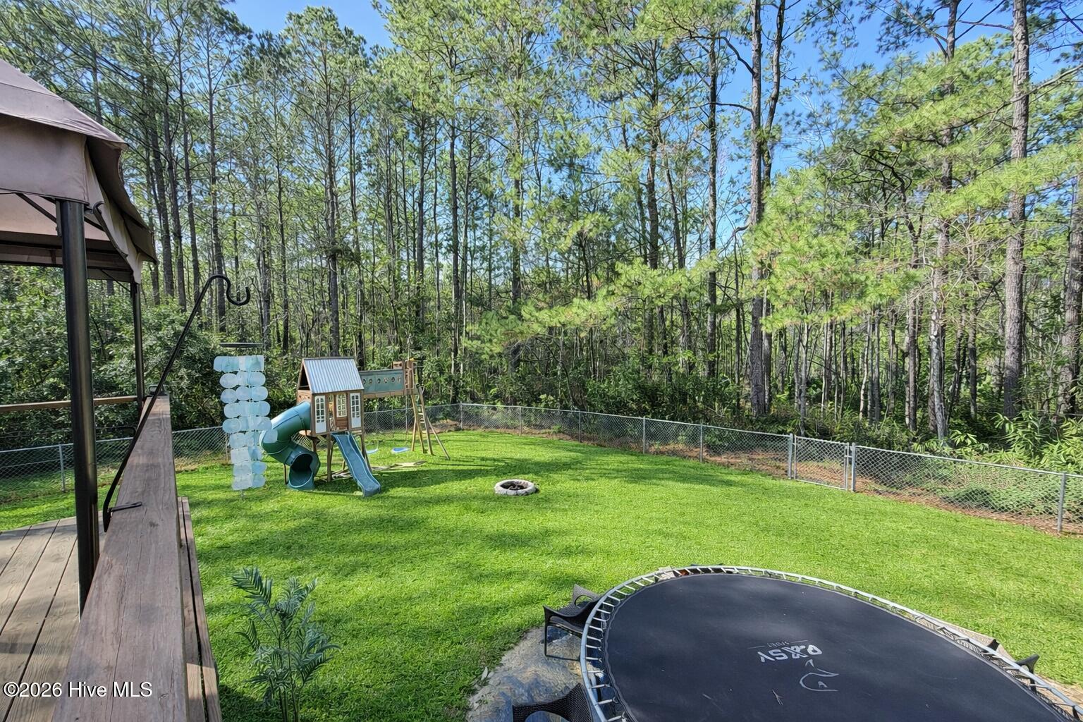 100547609 | Photo 23