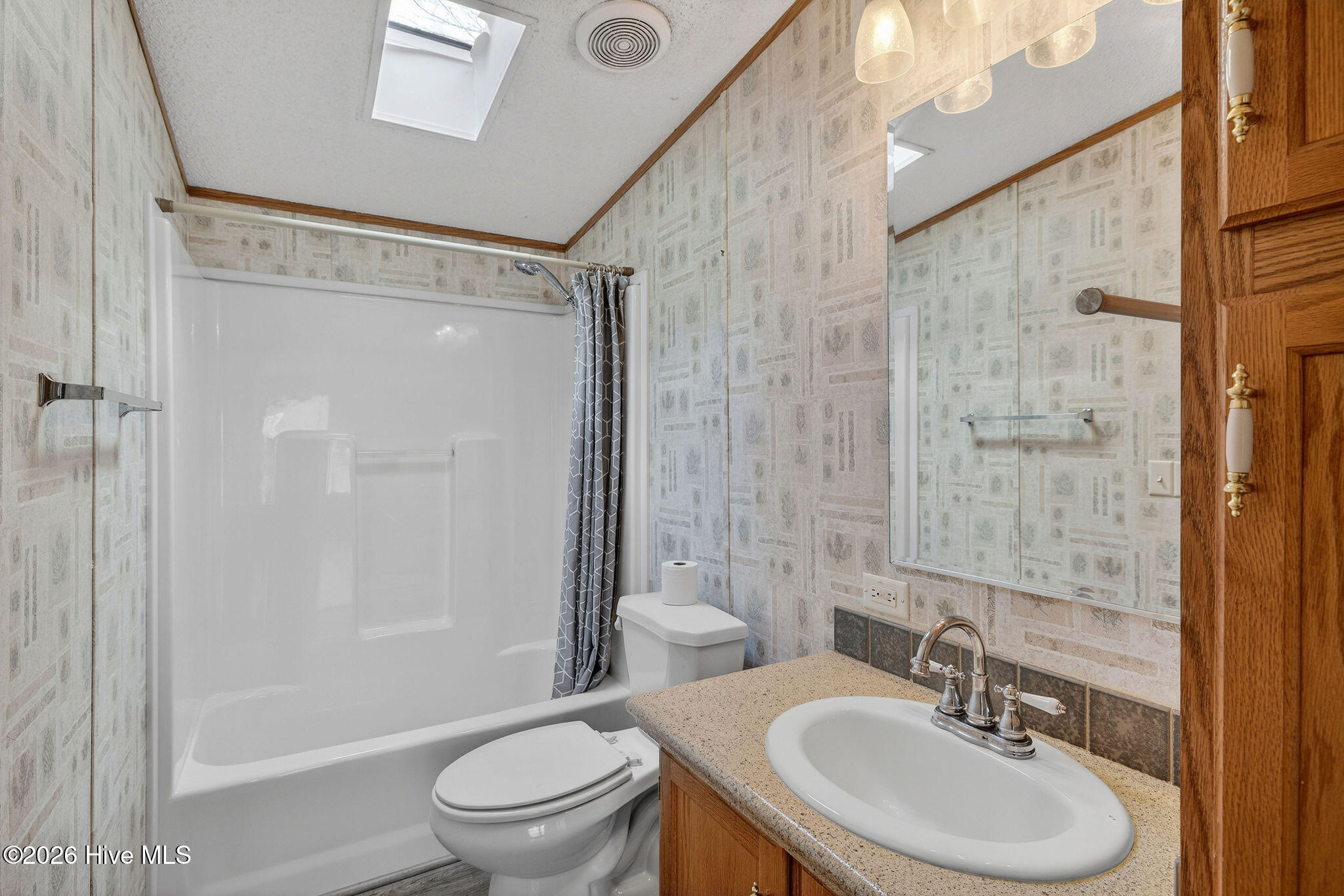 100559923 | Photo 36