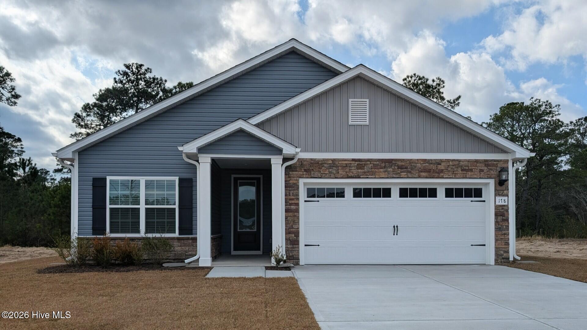 100547007 | Photo 17